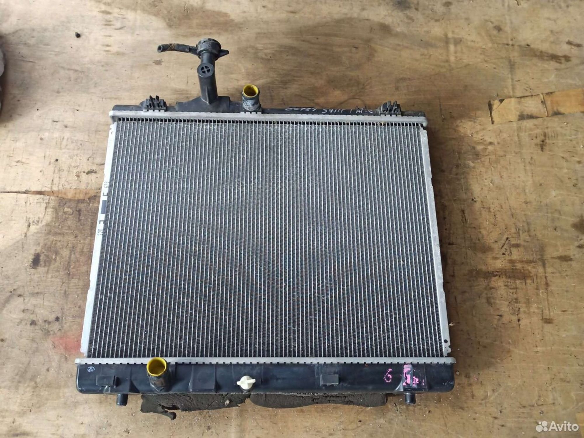 Радиатор охлаждения Suzuki Swift ZC72S, 4300 рублей, Ленина