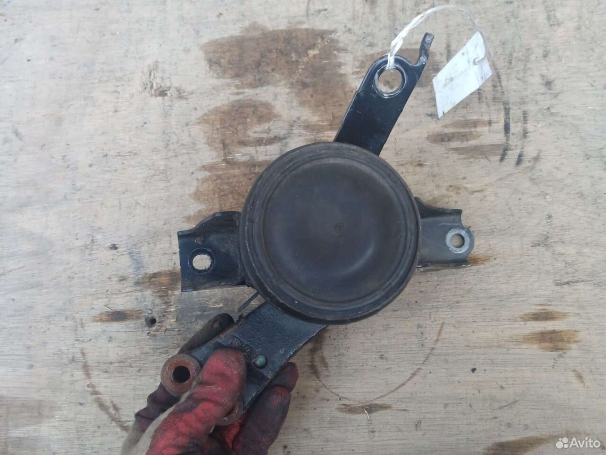 Подушка двигателя правая Toyota Ractis scp100, 1200 рублей, Ленина