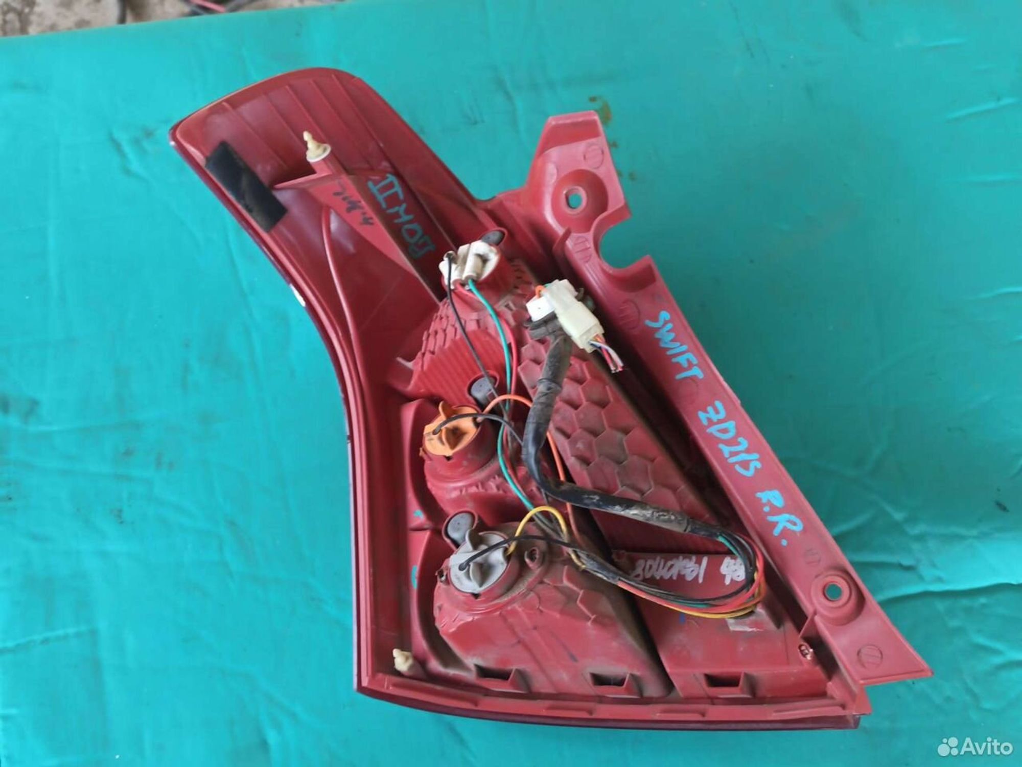 Стоп, фонарь правый Suzuki Swift zc71s, 2500 рублей, Ленина