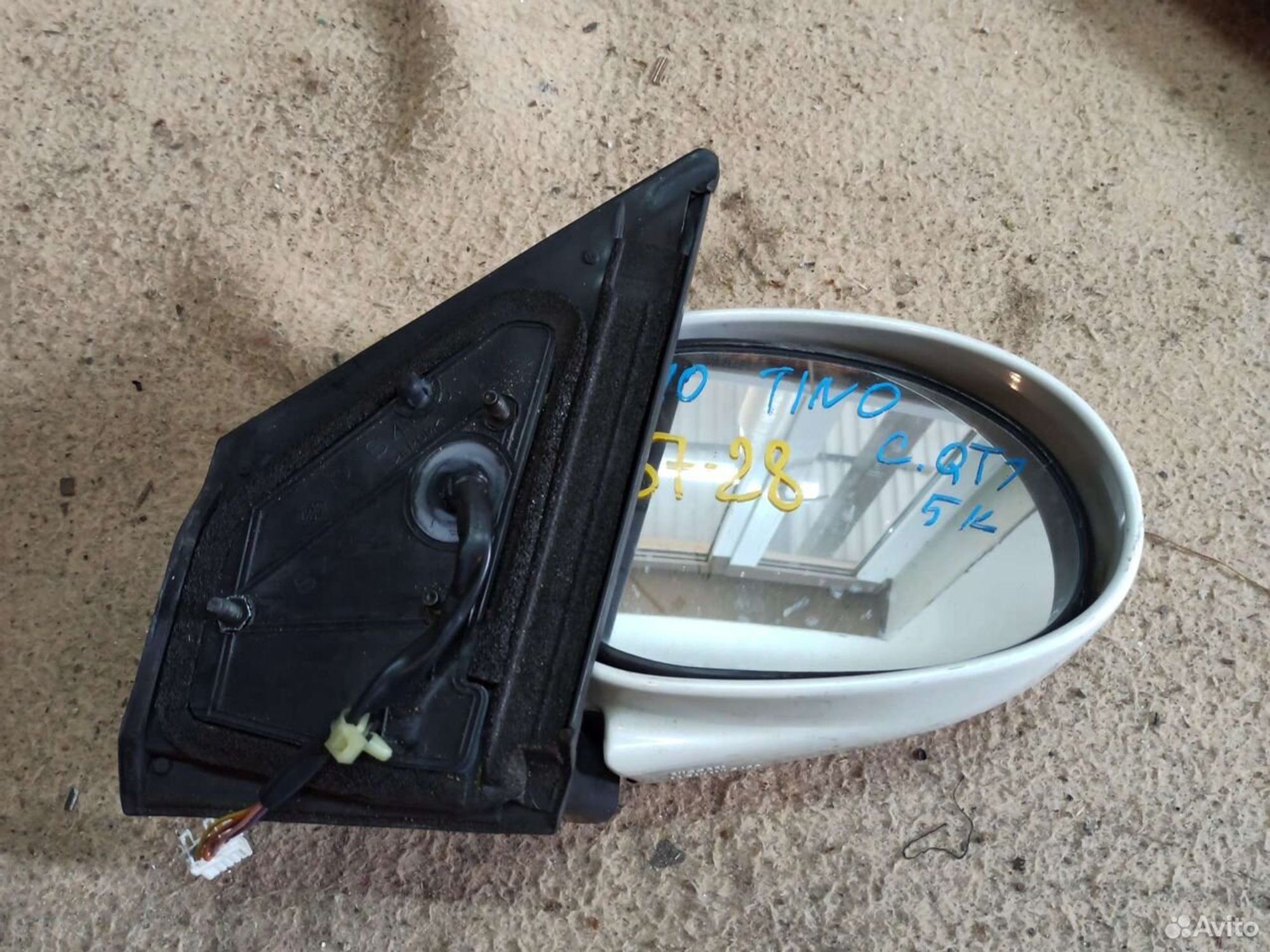 Зеркало правое Nissan Tino v10, 1600 рублей, Ленина