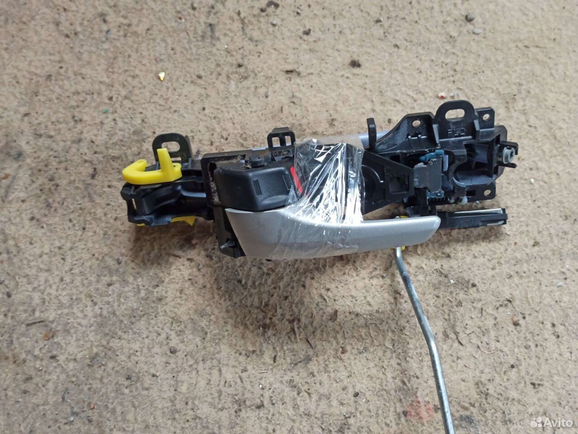 Ручка двери левая Toyota Prius zvw30, 700 рублей, Ленина