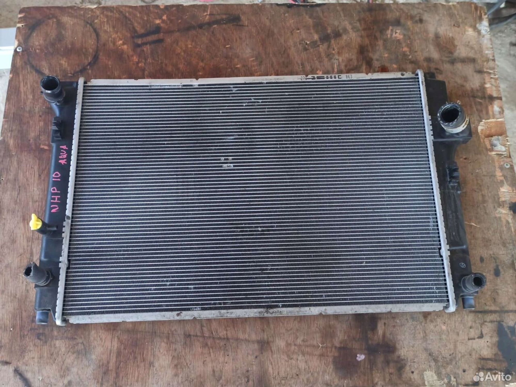 Радиатор охлаждения Toyota Aqua nhp10, 5000 рублей, Ленина