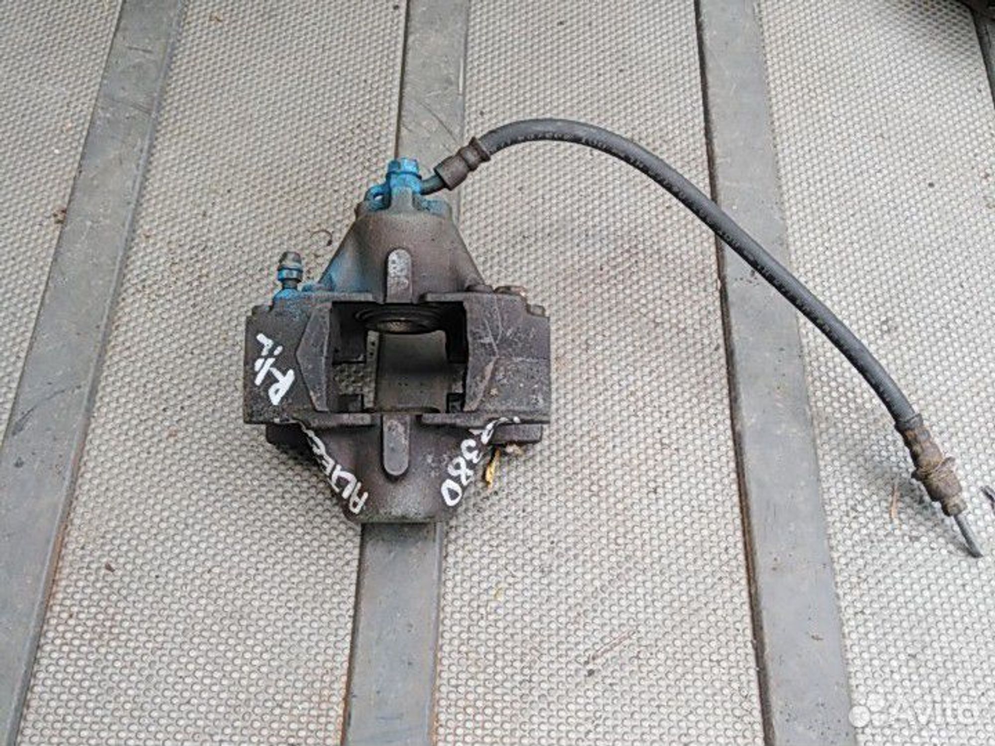 Суппорт задний левый Toyota Altezza gxe15, 1300 рублей, Ленина