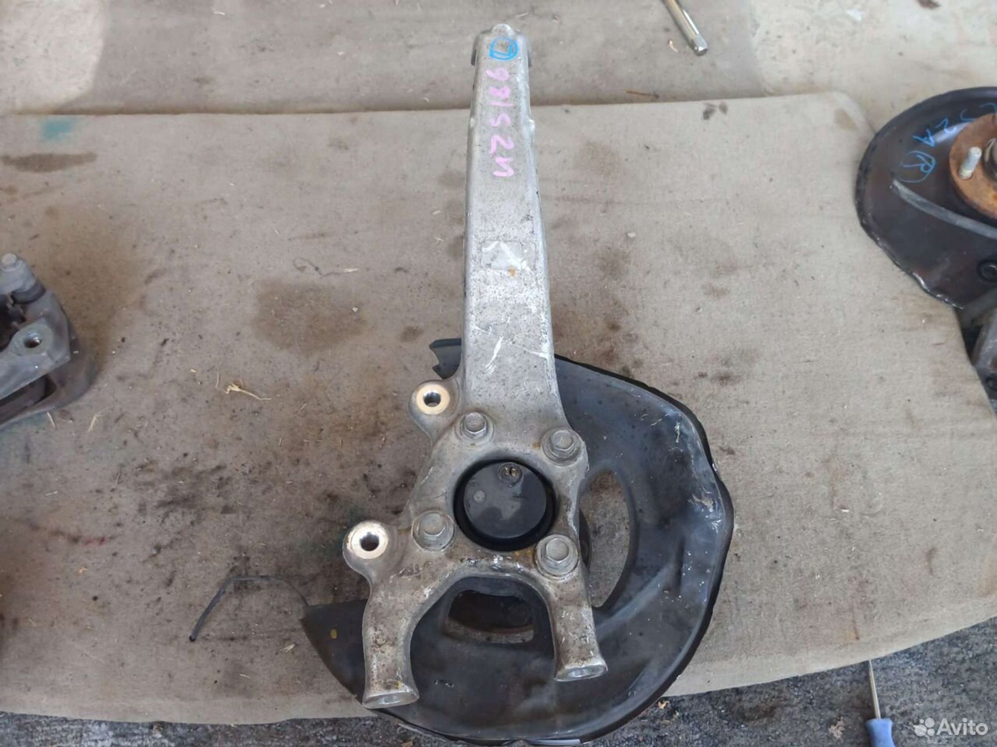 Ступица Toyota Crown Majesta uzs186 передняя левая, 1500 рублей, Ленина