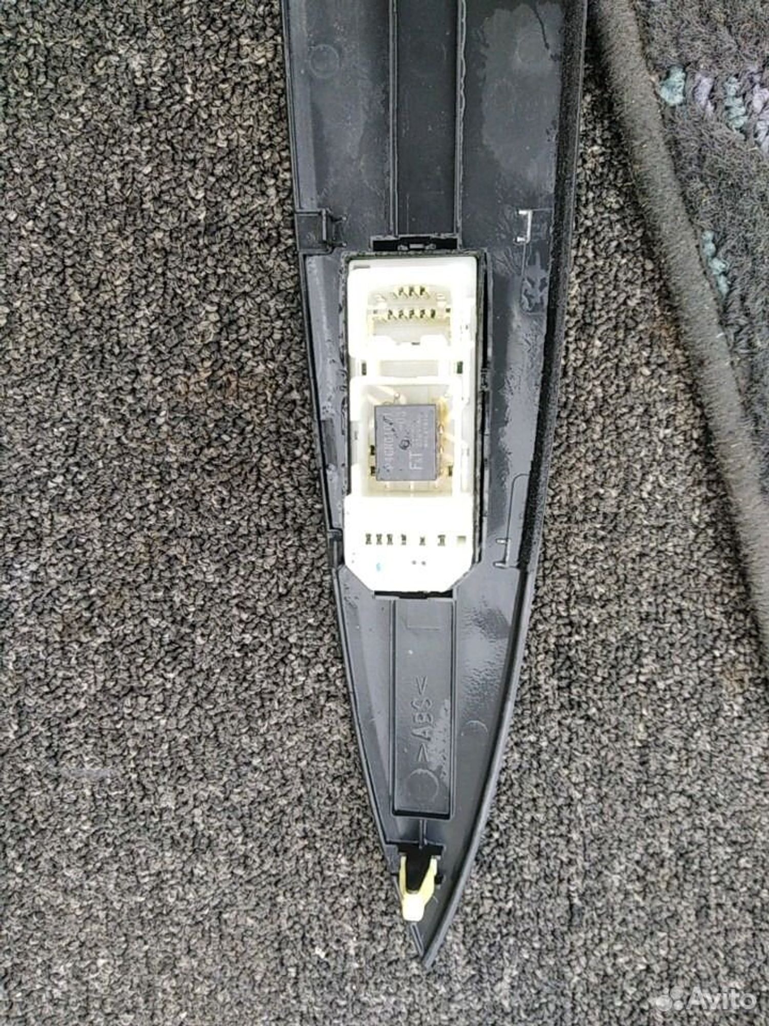 Кнопка стеклоподъемника Toyota Ist, 350 рублей, Ленина