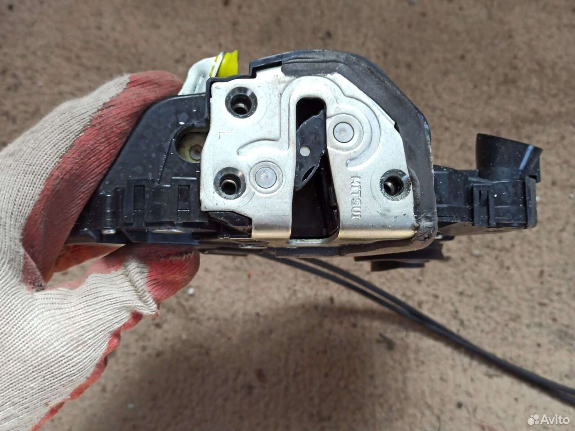 Замок двери Toyota Prius nhw20 передний левый, 1000 рублей, Ленина