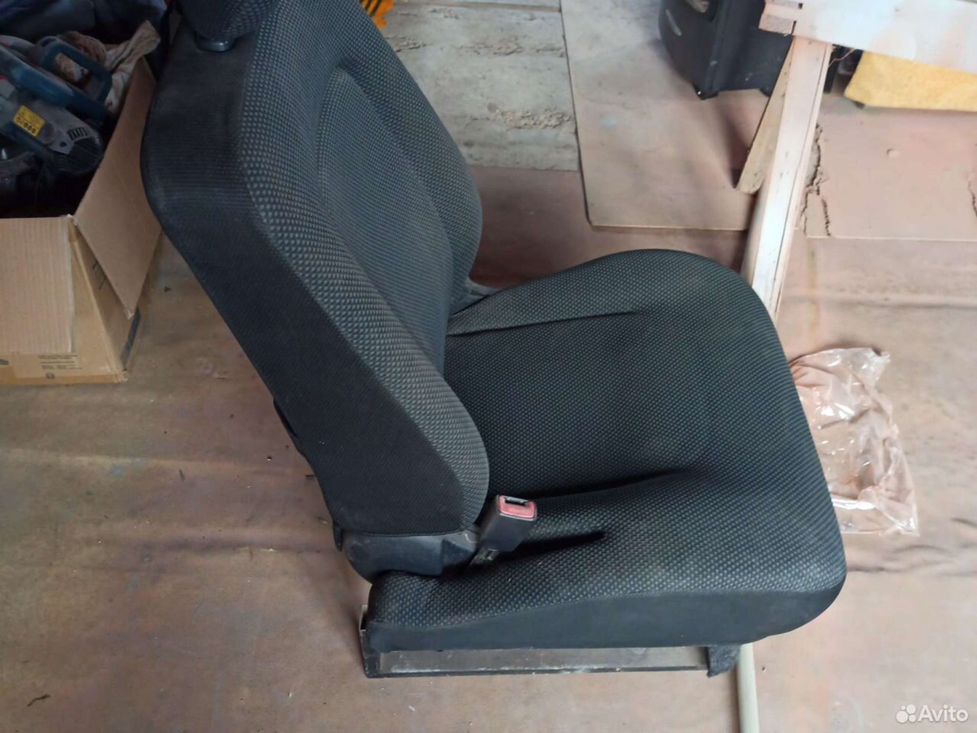 Сиденье Toyota BB пассажирское, 3000 рублей, Ленина