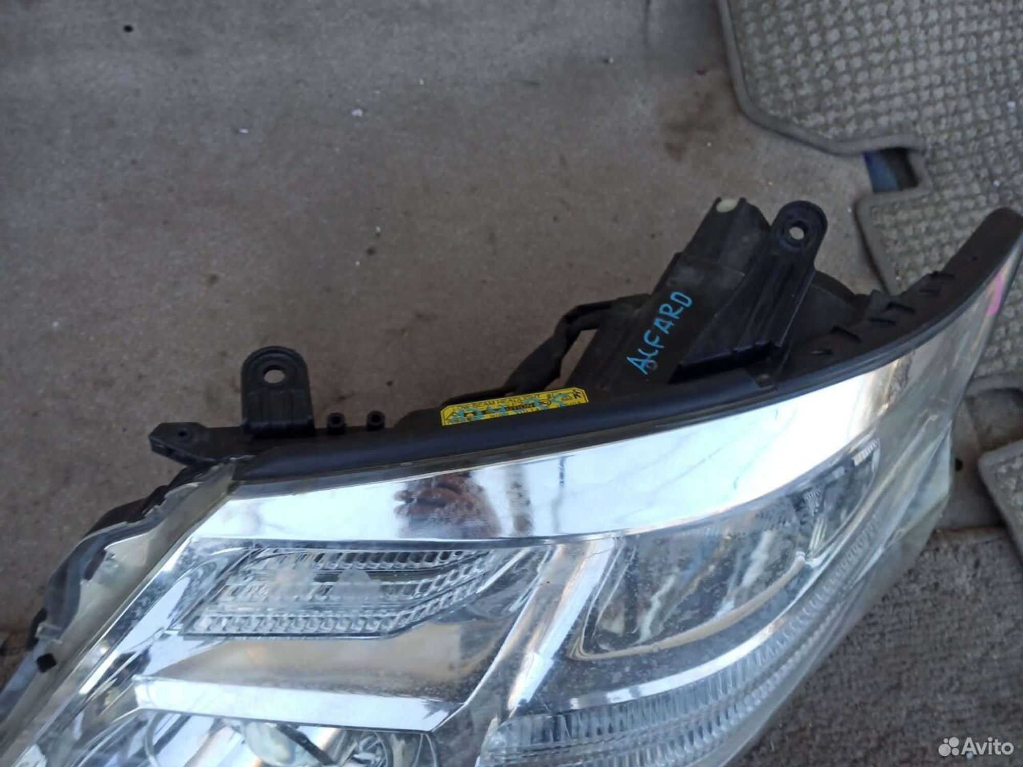Фара левая Toyota Alphard anh10, 9000 рублей, Ленина