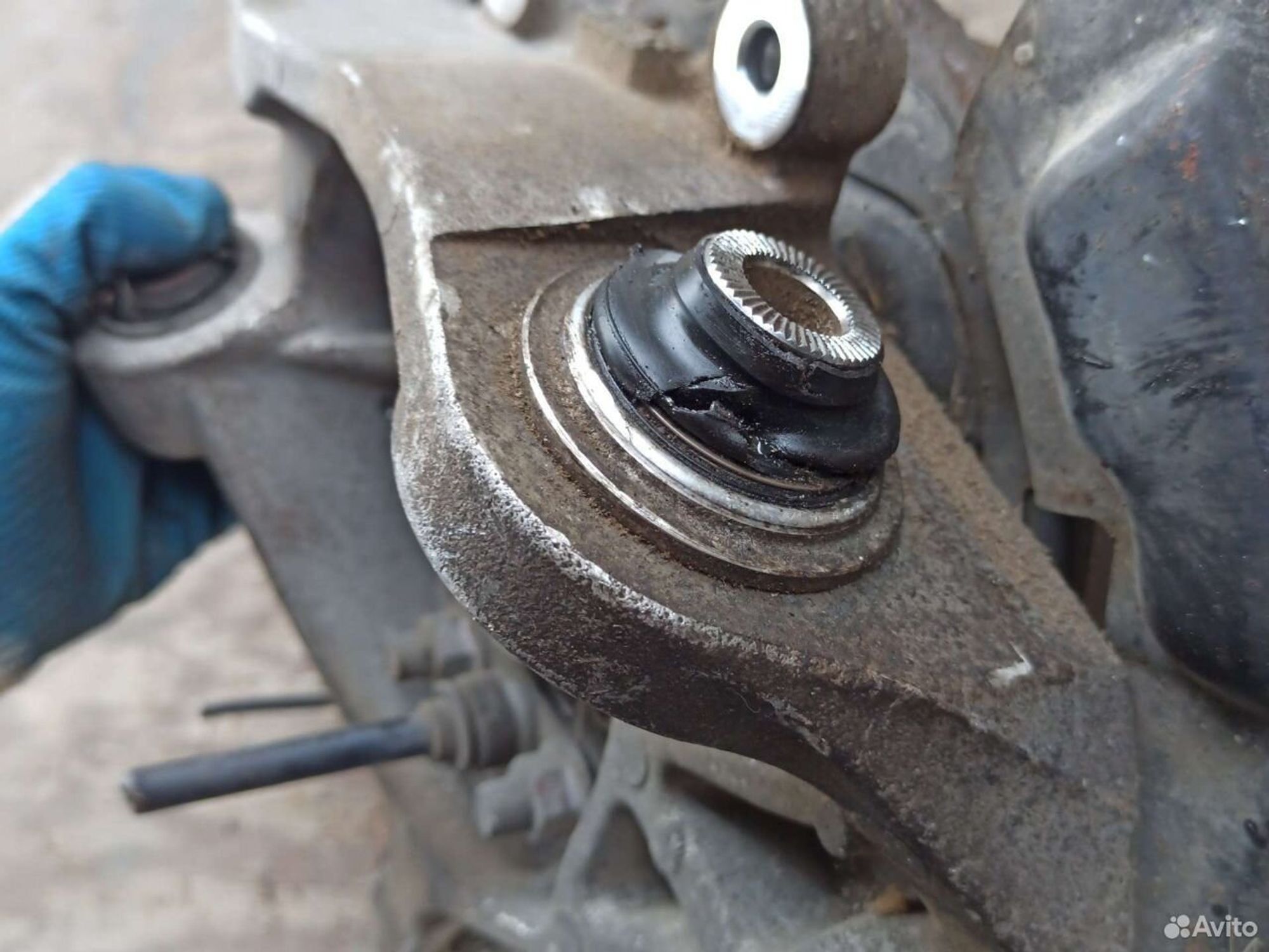 Ступица Toyota Crown Majesta uzs186 задняя правая, 3000 рублей, Ленина