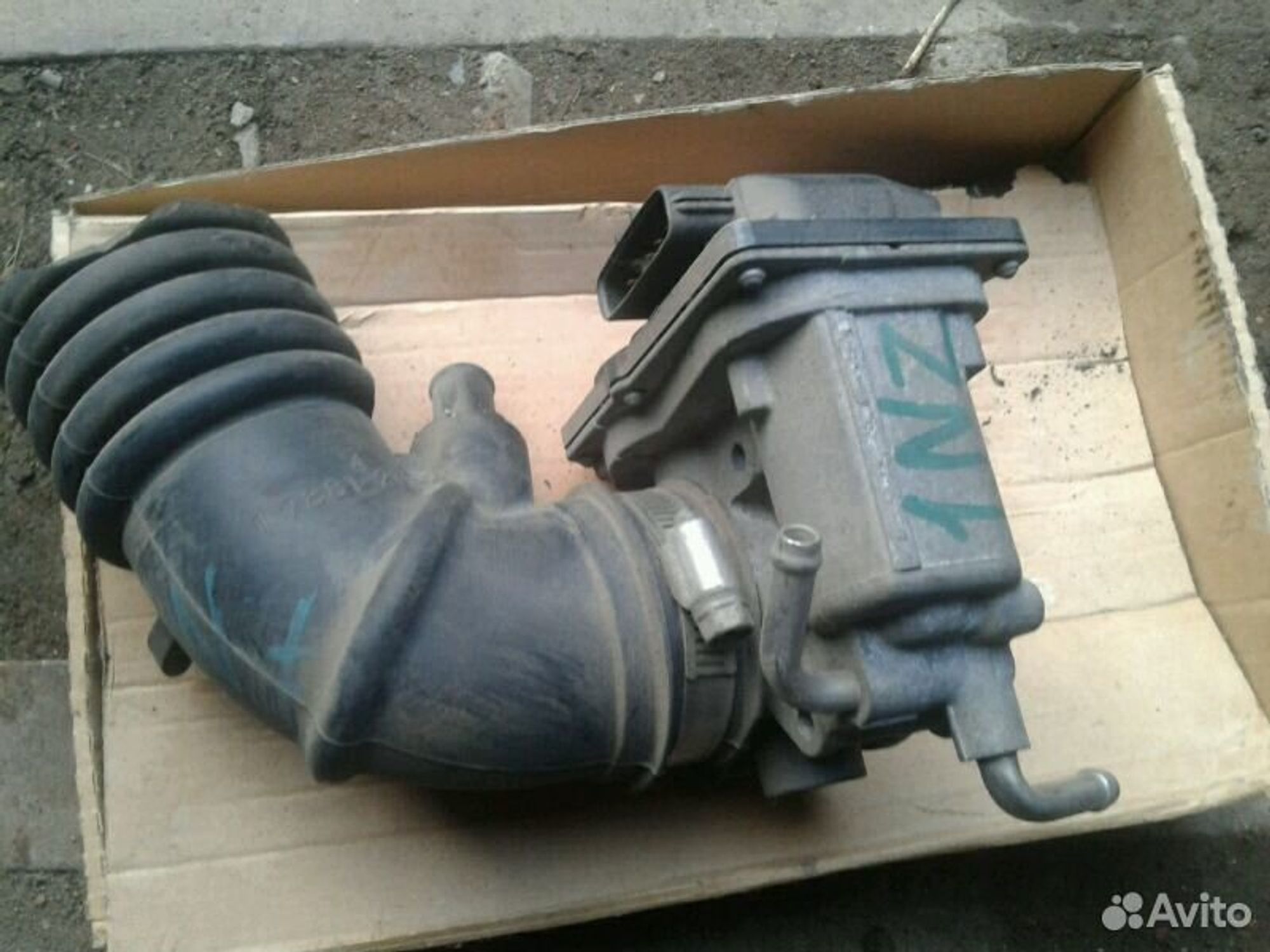 Дроссельная заслонка toyota sienta ncp81  1NZ-fe, 500 рублей, Ленина