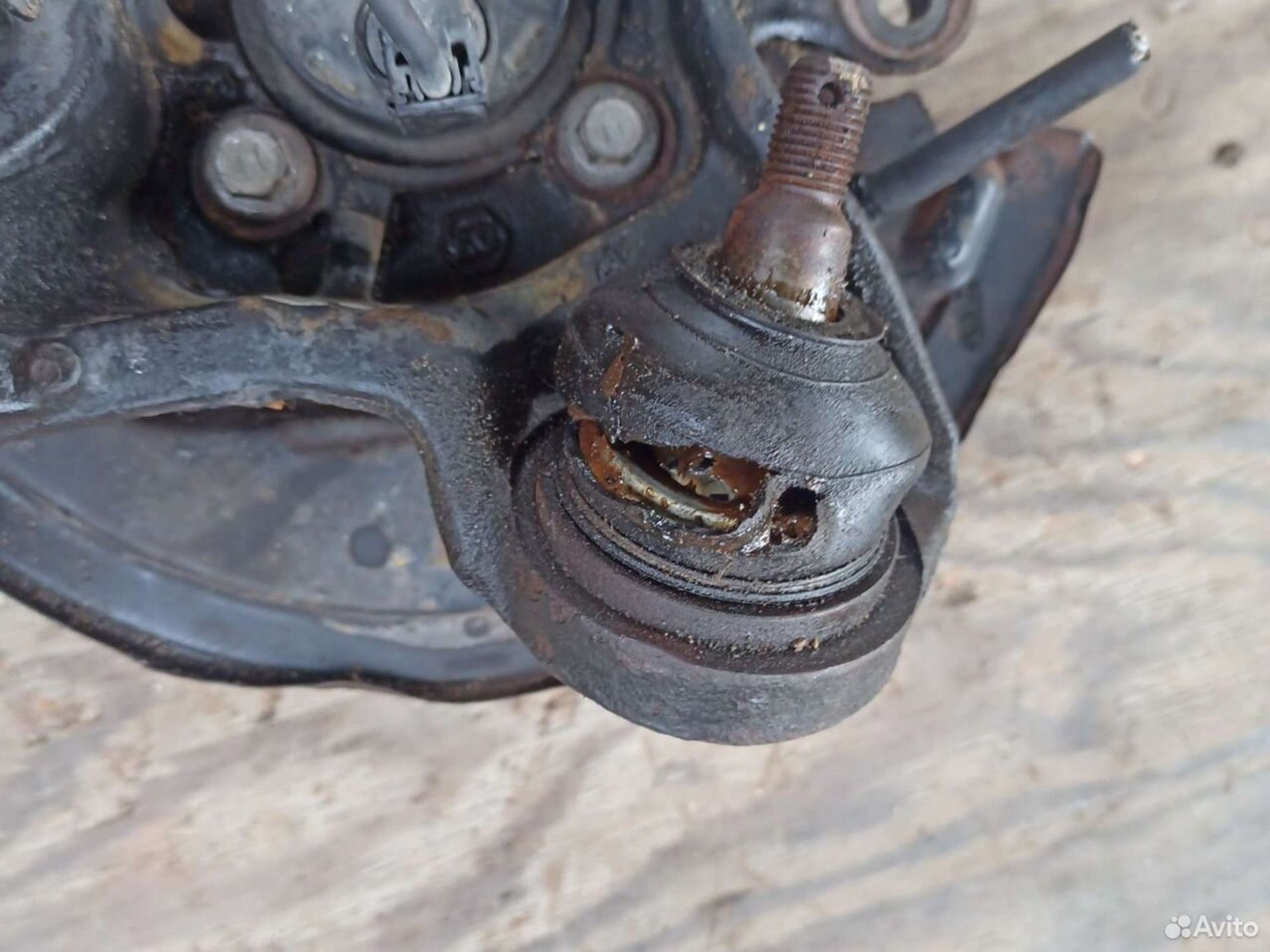 Ступица Toyota Avensis azt251 задняя левая, 2300 рублей, Ленина