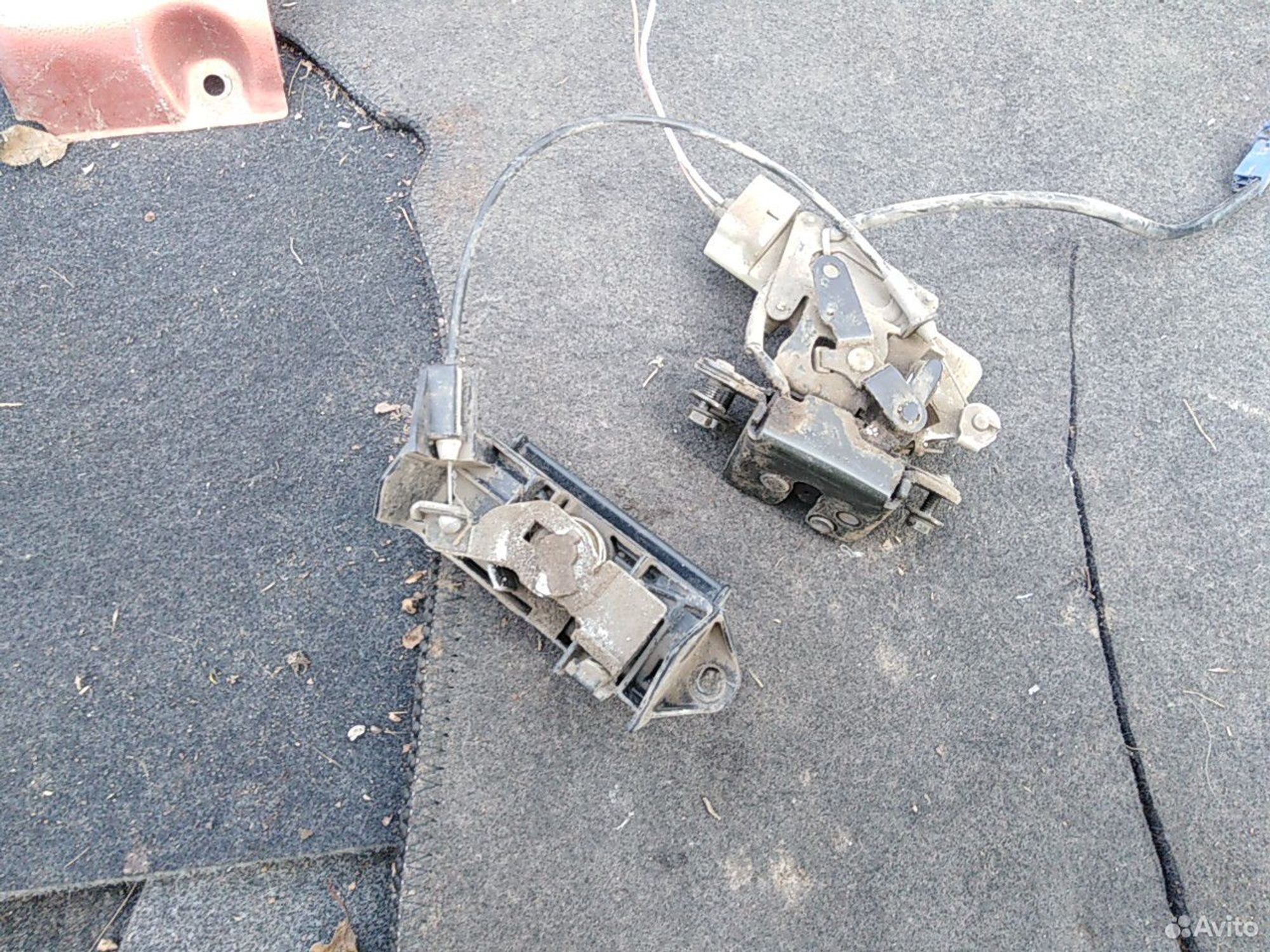 Замок двери Toyota isis, 1000 рублей, Ленина