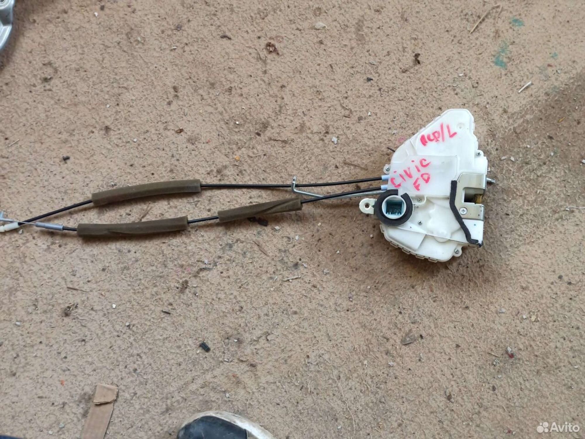 Замок двери Honda Civic 4D, 1000 рублей, Ленина