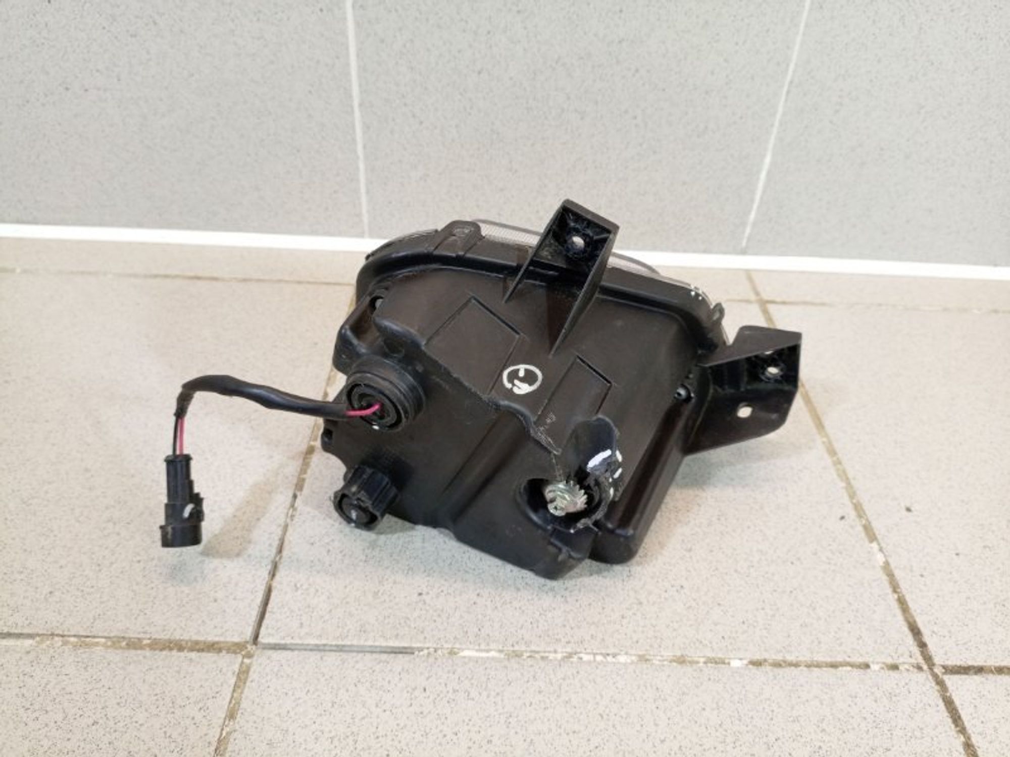 https://ycs.partsauto.market/partsauto-images/thmbs/dc0eef04b6e03176379763a38d44e994/01a79a5345fedc5cdd500ed2bc58830b/0092e47c15eaefc55ea55e8619be13e3.jpg