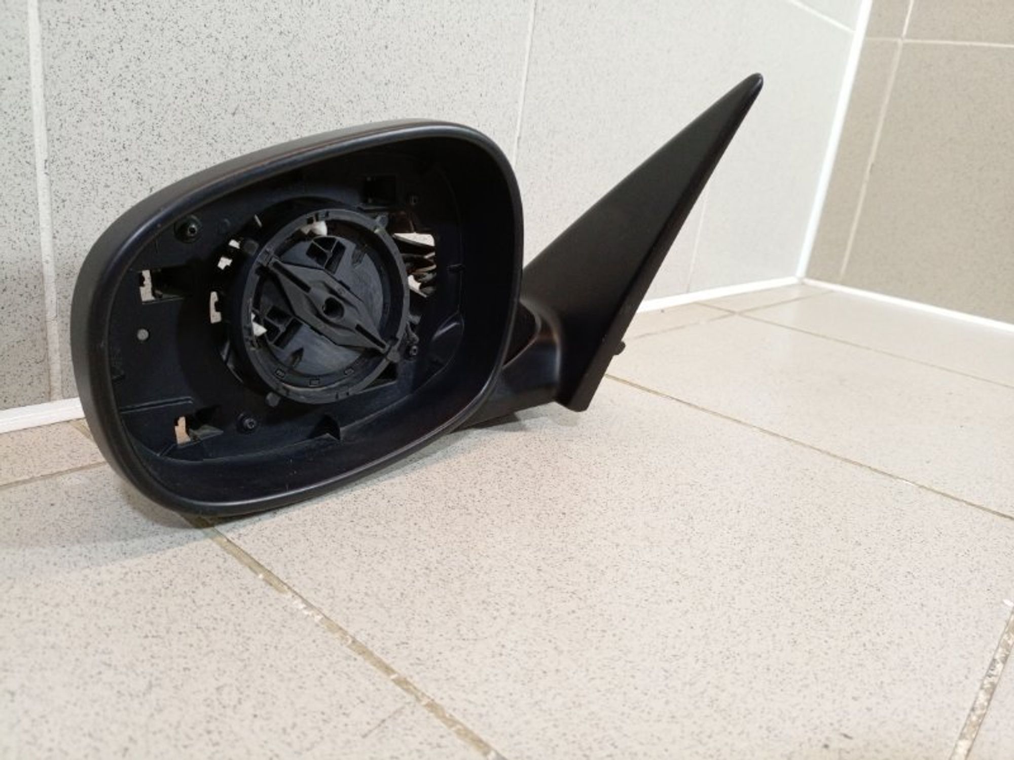 https://ycs.partsauto.market/partsauto-images/thmbs/dc0eef04b6e03176379763a38d44e994/065d713b8b8ed55950184ee9c145c054/b18b8aa34ab5d38de8fb24b52167580c.jpg