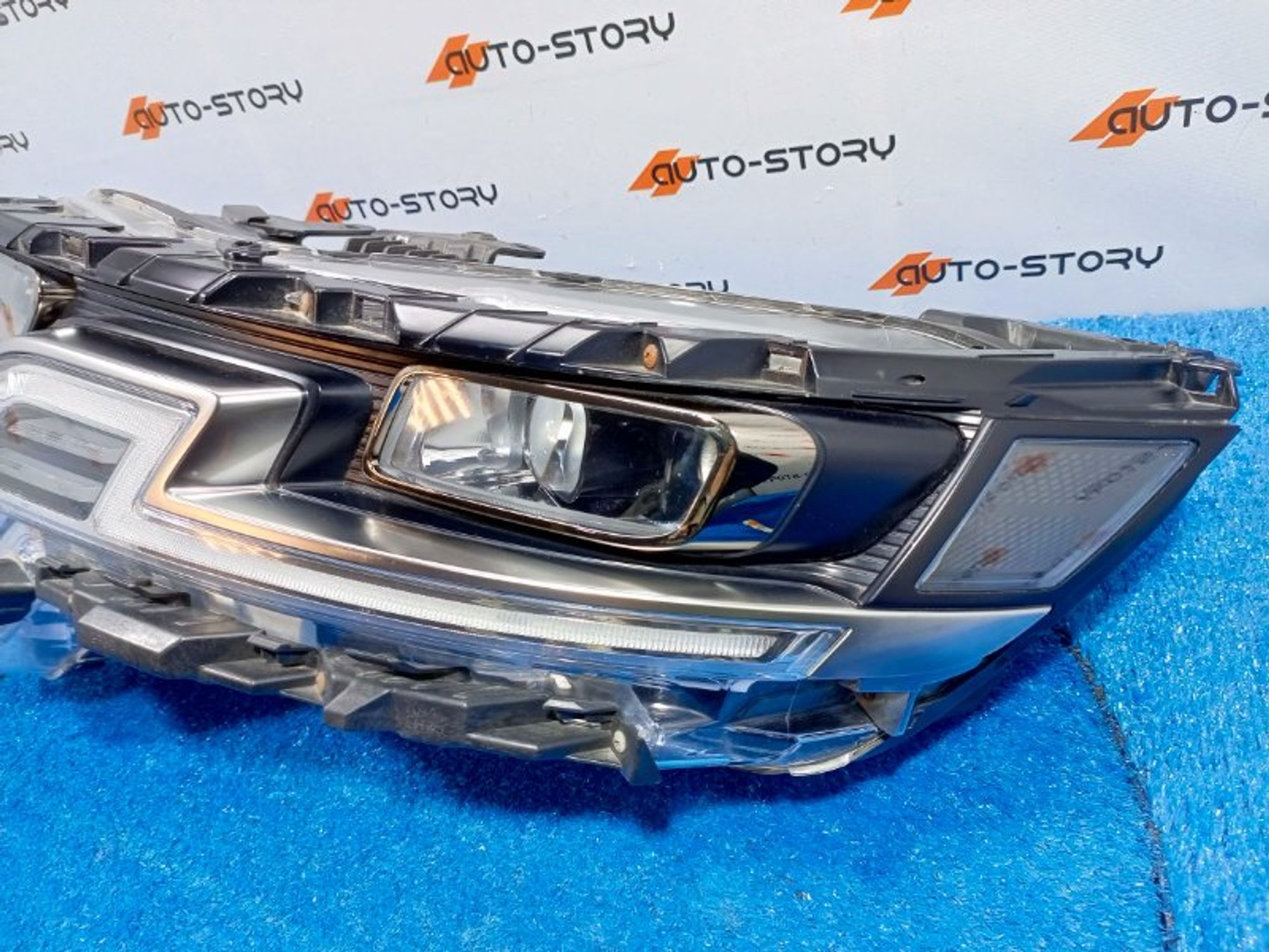 https://ycs.partsauto.market/partsauto-images/thmbs/dc0eef04b6e03176379763a38d44e994/09ed6b7456df6af8bd4d567af9e349d3/e616d17e17dd3653315208eabc2b28a6.jpg