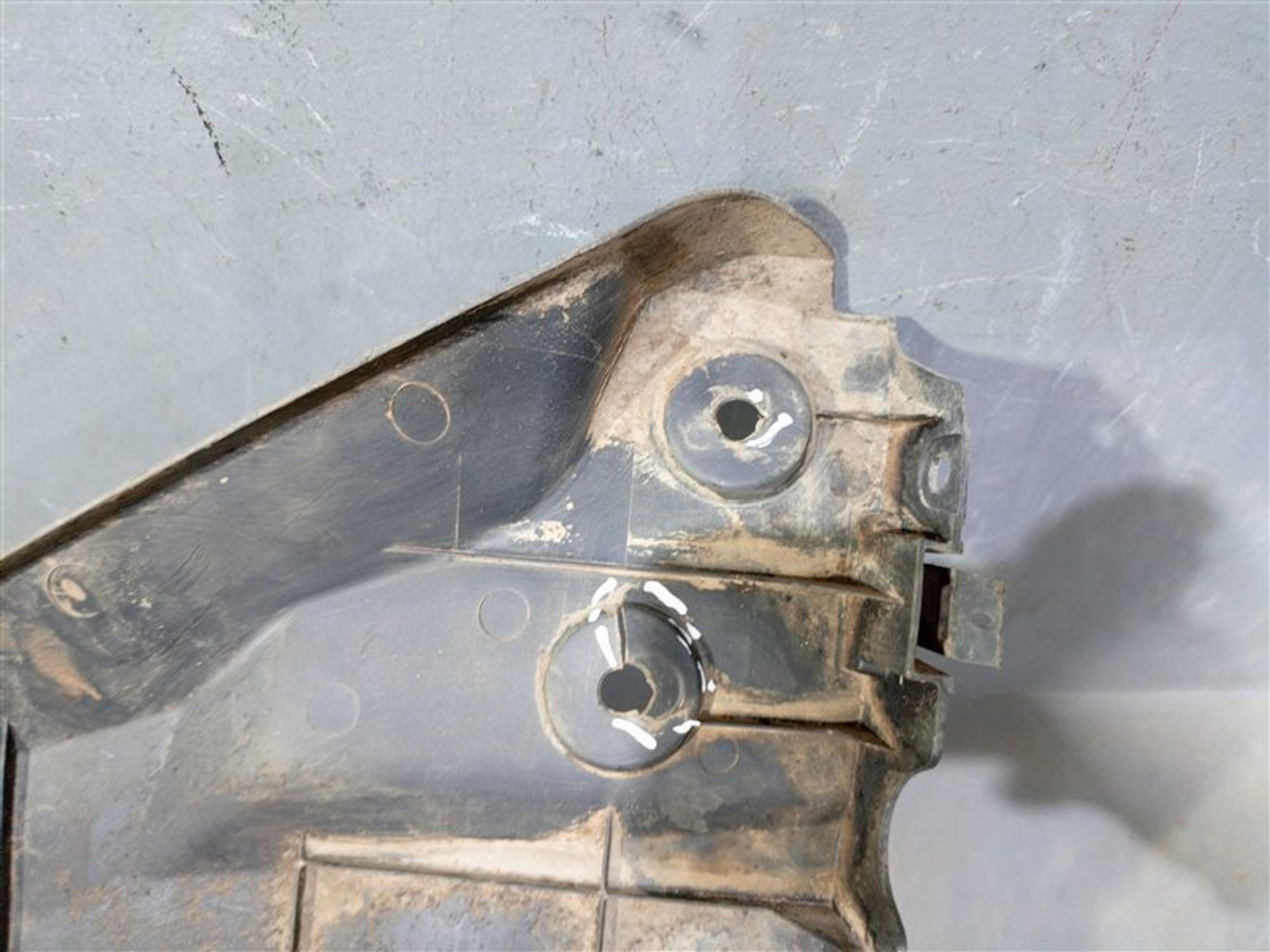 https://ycs.partsauto.market/partsauto-images/thmbs/dc0eef04b6e03176379763a38d44e994/0a7bfb550e820877aad9992aa815b5d9/cf92e61721f29a7ae08e567fe5841415.jpg