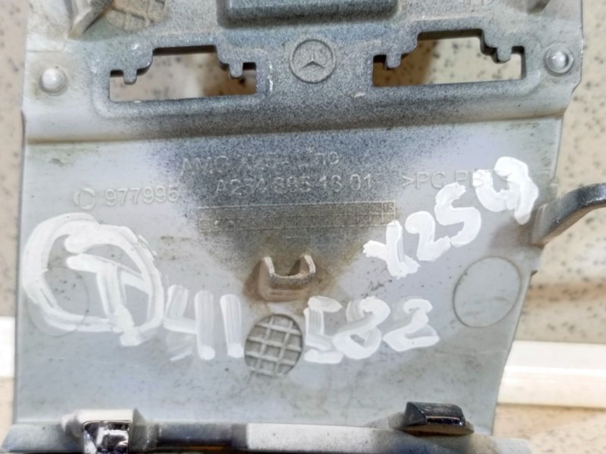 https://ycs.partsauto.market/partsauto-images/thmbs/dc0eef04b6e03176379763a38d44e994/0bbce91c1c82faf98962c242f95d49c2/2e11202e518b4d42166e720a8dc829ba.jpg