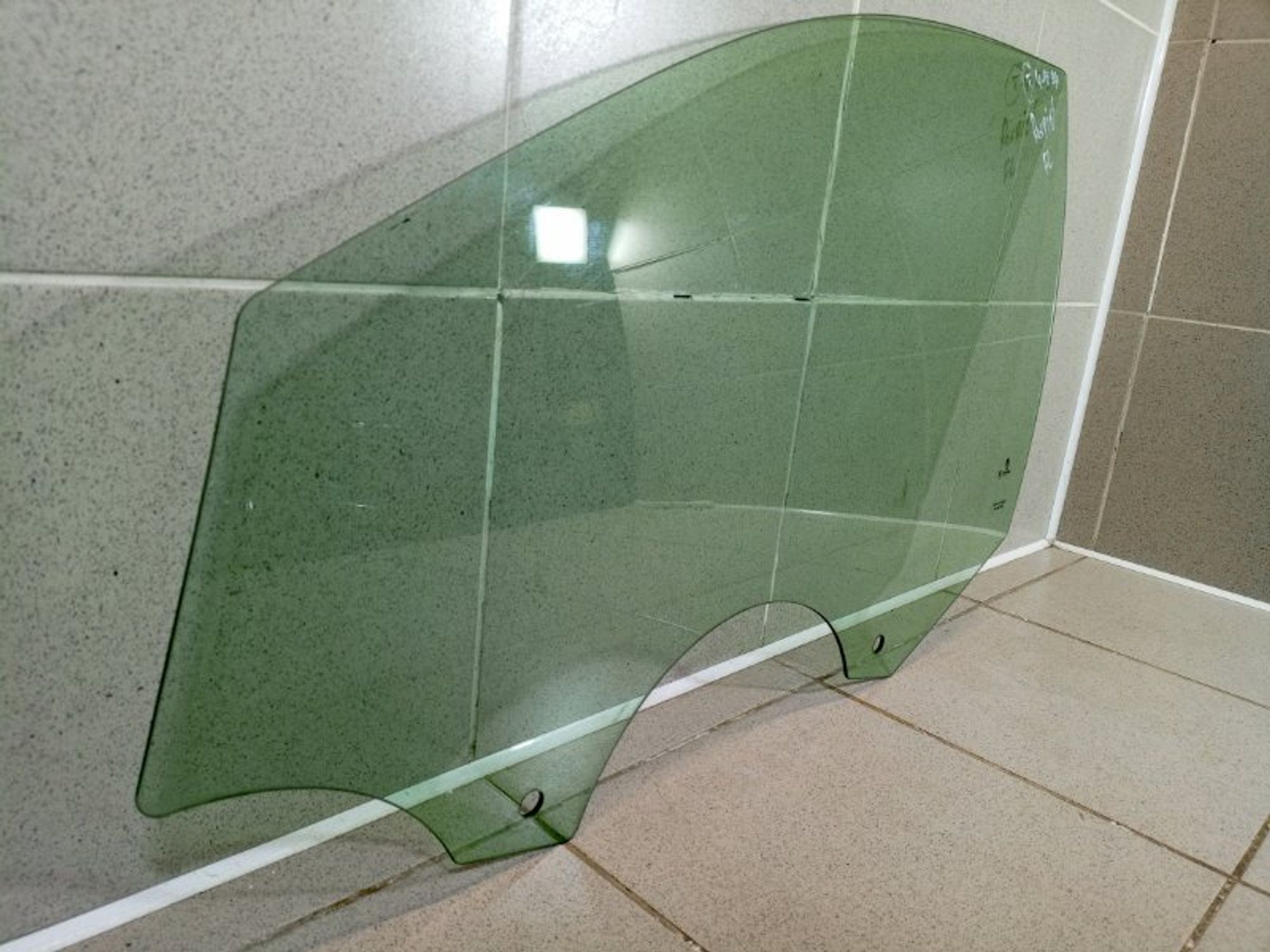 https://ycs.partsauto.market/partsauto-images/thmbs/dc0eef04b6e03176379763a38d44e994/0cbaba03b1ab1e89643934577d37e2ab/44285bf7bb1a38d59b96368cc9445613.jpg