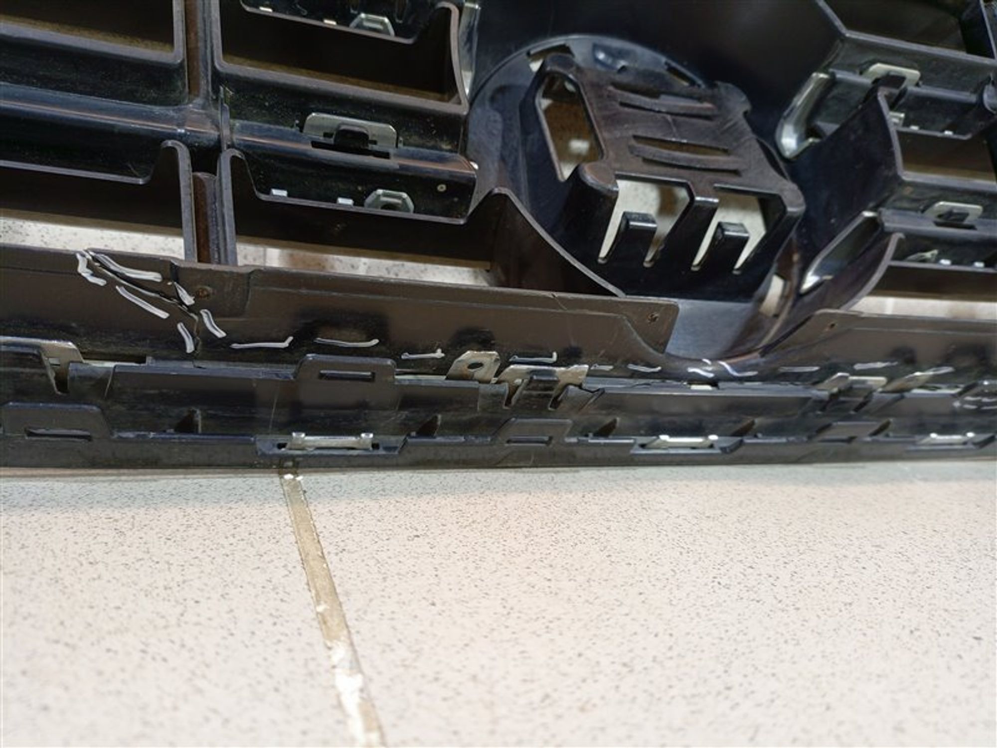 https://ycs.partsauto.market/partsauto-images/thmbs/dc0eef04b6e03176379763a38d44e994/1039c1660c42ba8106858057ec93fc3a/f46a53533c08dfad25c7c732a271744a.jpg