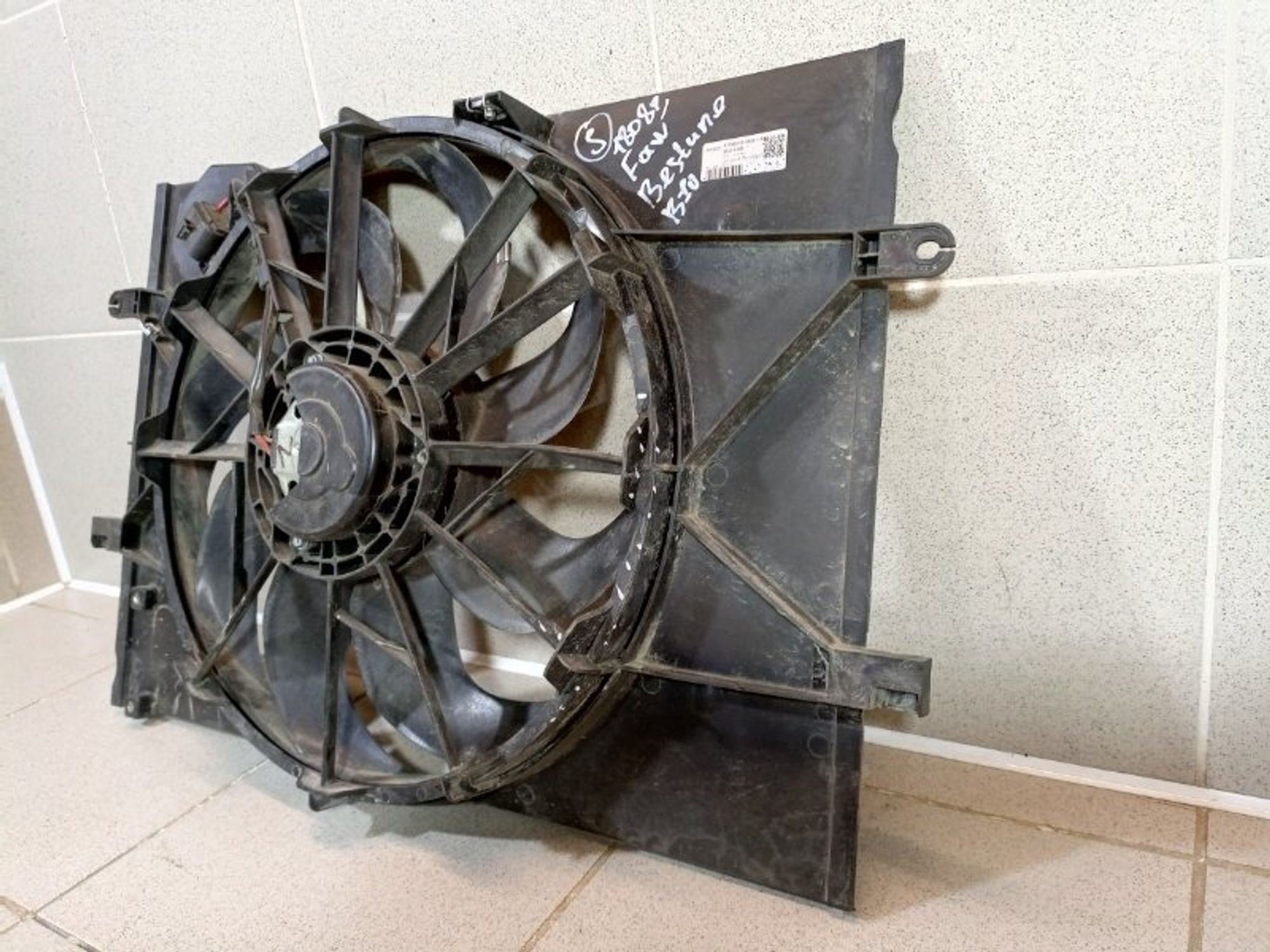 https://ycs.partsauto.market/partsauto-images/thmbs/dc0eef04b6e03176379763a38d44e994/121cc1ab1445688a0a380f2d737997be/afd07d316d094ab952af4d6be6aa8bac.jpg