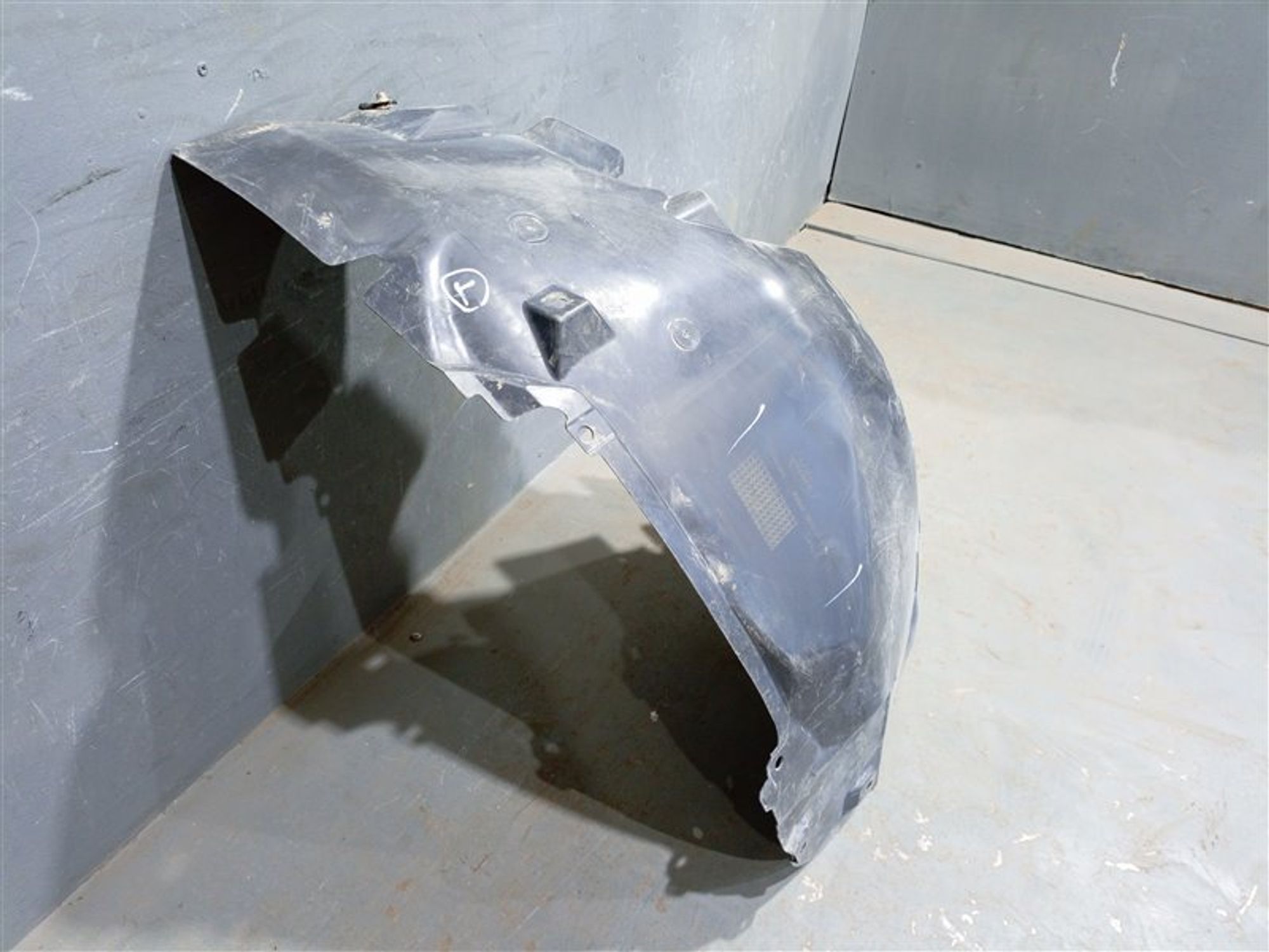 https://ycs.partsauto.market/partsauto-images/thmbs/dc0eef04b6e03176379763a38d44e994/158989460c0cdc9e76ec852a080ce15d/677f6c90bccce9c5479e7cfe238e0451.jpg