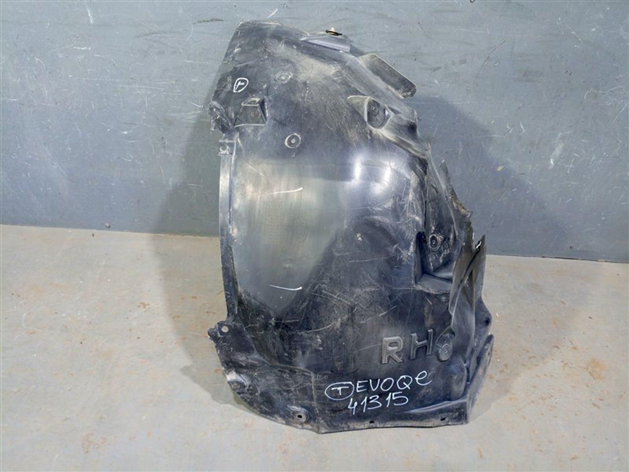 https://ycs.partsauto.market/partsauto-images/thmbs/dc0eef04b6e03176379763a38d44e994/158989460c0cdc9e76ec852a080ce15d/7185a94418776ec8861fbfd0d2f2719d.jpg
