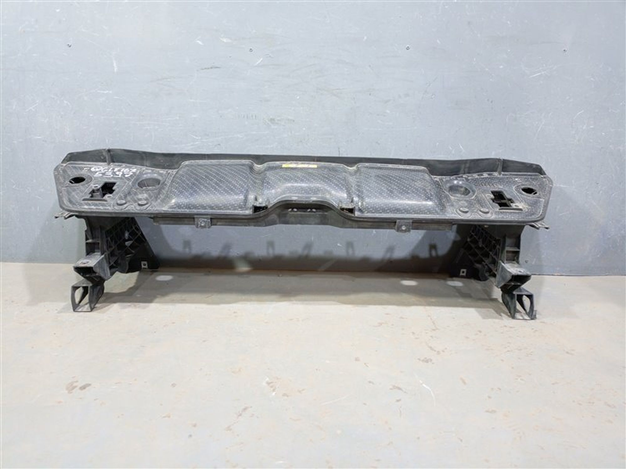 https://ycs.partsauto.market/partsauto-images/thmbs/dc0eef04b6e03176379763a38d44e994/15b3a4c4fe6f3bfd8e90676262b606e5/031d47cd90a40832623d274aebcdf169.jpg