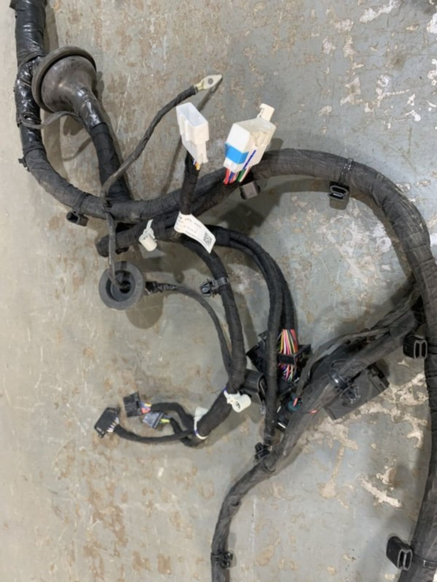 https://ycs.partsauto.market/partsauto-images/thmbs/dc0eef04b6e03176379763a38d44e994/172b77070865037b70ead47982606a18/7fd7b1b85f0e6ae85dddf79489833ba1.jpg