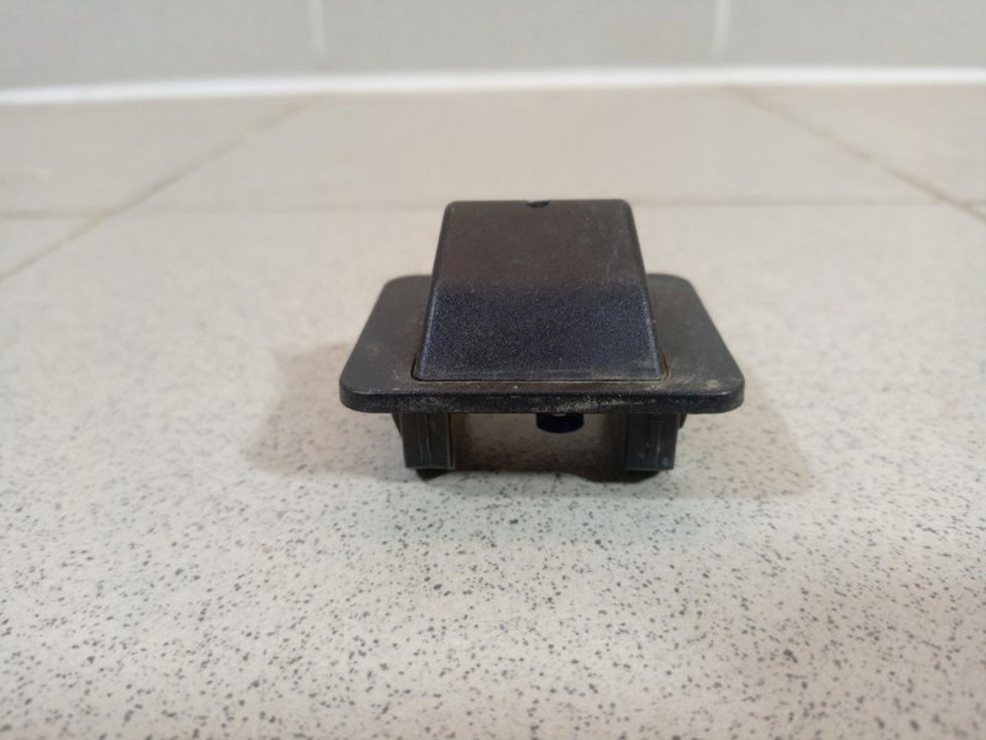 https://ycs.partsauto.market/partsauto-images/thmbs/dc0eef04b6e03176379763a38d44e994/177421decbf51d6a0c7c5ec5cdd5020a/2f95ae9235b46772bd8157ddabe0a2fe.jpg
