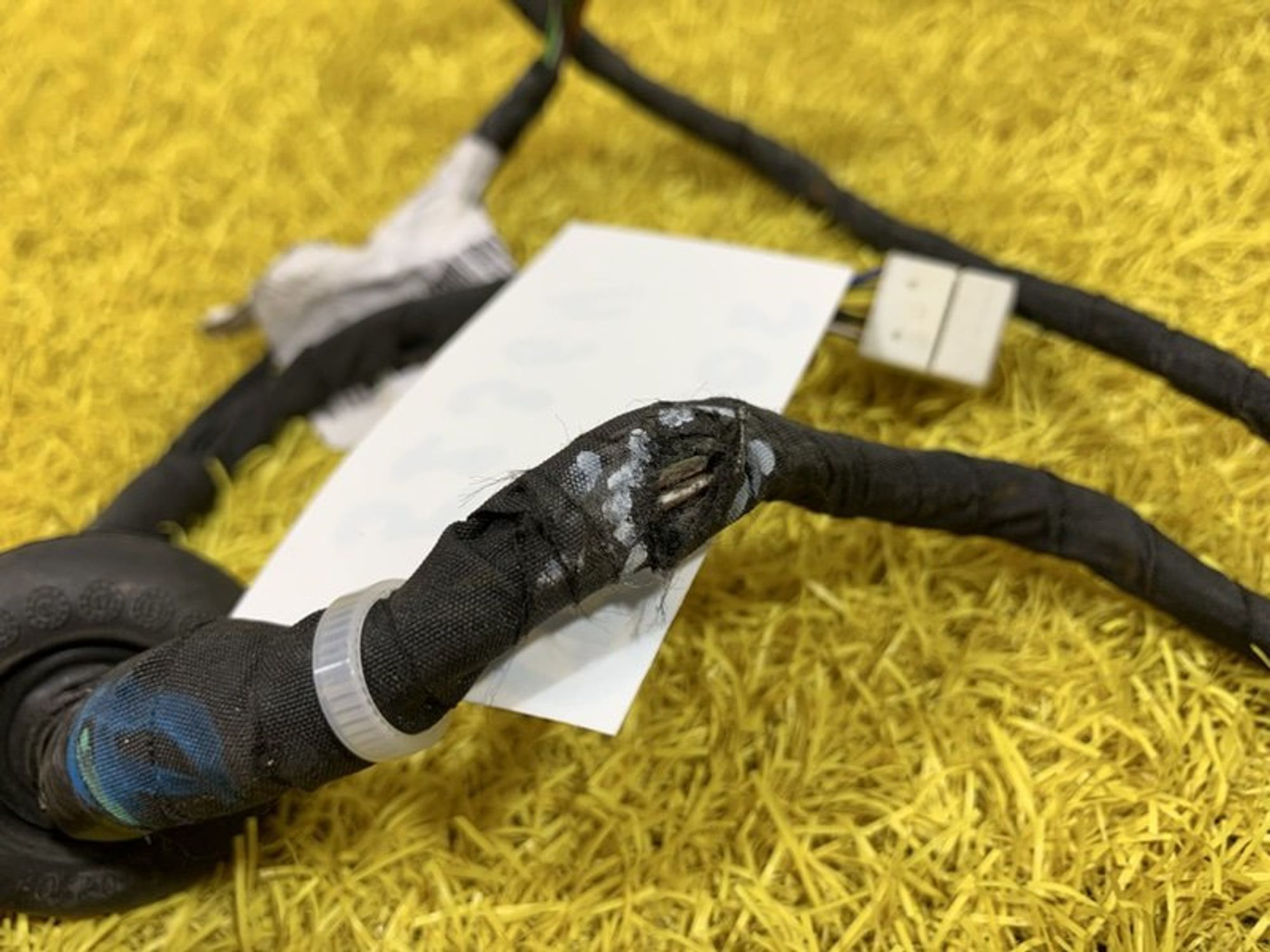 https://ycs.partsauto.market/partsauto-images/thmbs/dc0eef04b6e03176379763a38d44e994/189c0f0501a55633d36b7b89c9c461b6/3d5e501dedbe1007c615e4de5c8b17f9.jpg