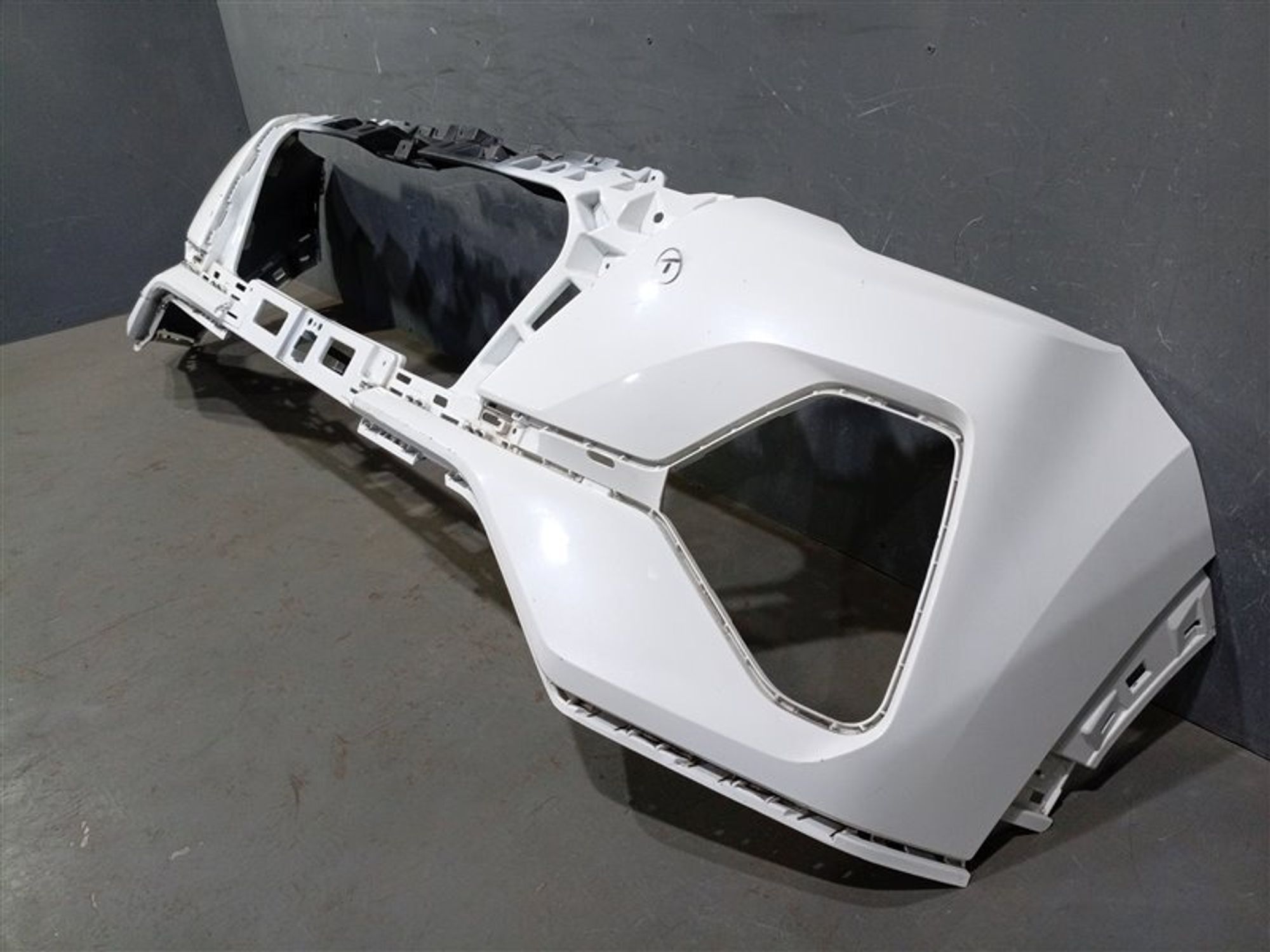 https://ycs.partsauto.market/partsauto-images/thmbs/dc0eef04b6e03176379763a38d44e994/1d21d72799a2964716bc5e74d107f42b/2cc1a52f6ec4e6ad235f2d3f653d1ba3.jpg