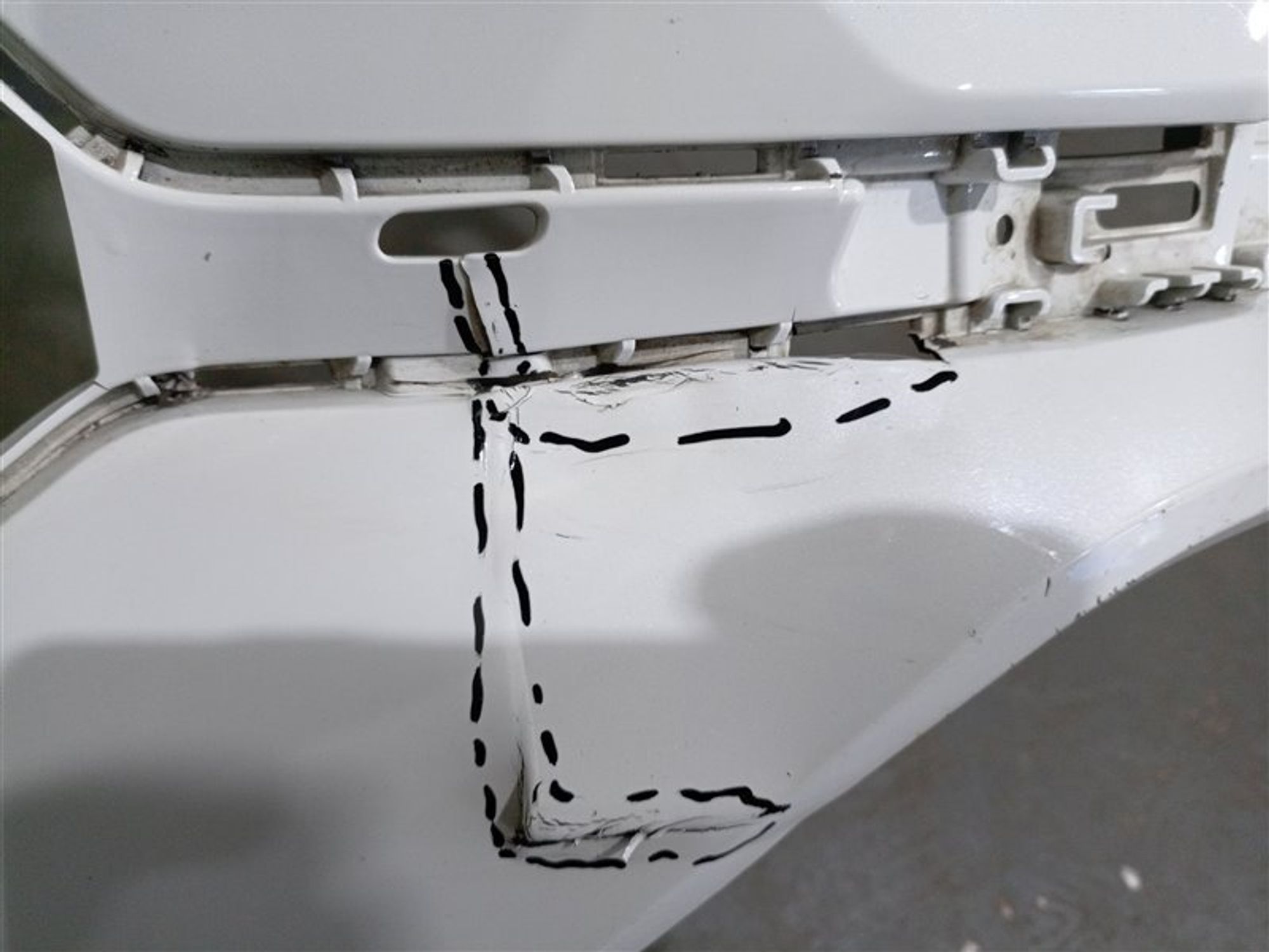 https://ycs.partsauto.market/partsauto-images/thmbs/dc0eef04b6e03176379763a38d44e994/1d21d72799a2964716bc5e74d107f42b/8f0785b82c9129edfddbf761d592f139.jpg