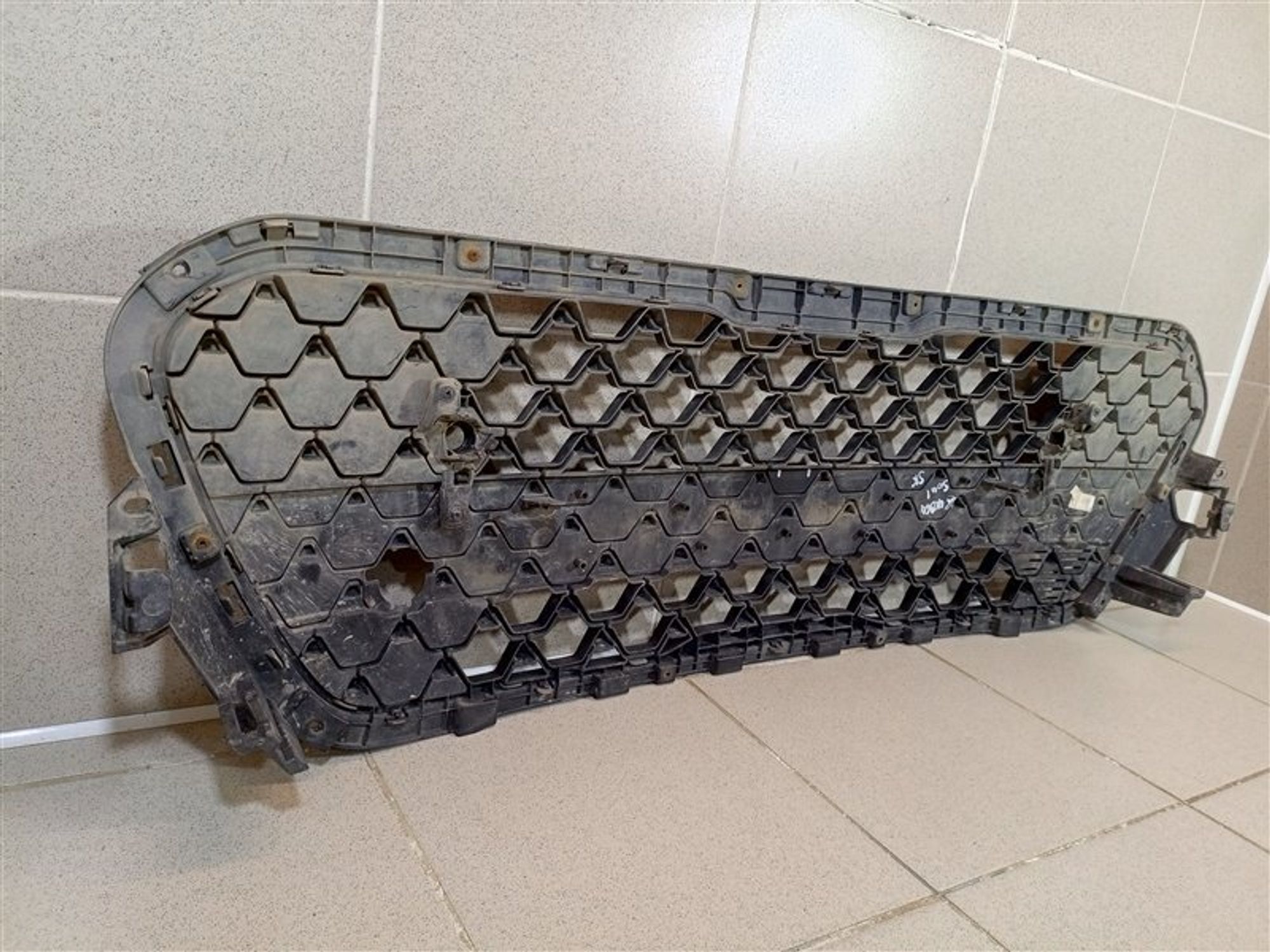https://ycs.partsauto.market/partsauto-images/thmbs/dc0eef04b6e03176379763a38d44e994/259fa4d111c77836c95a4252750dc5df/b71bec6cbd4854b301fda3886ece9ec4.jpg
