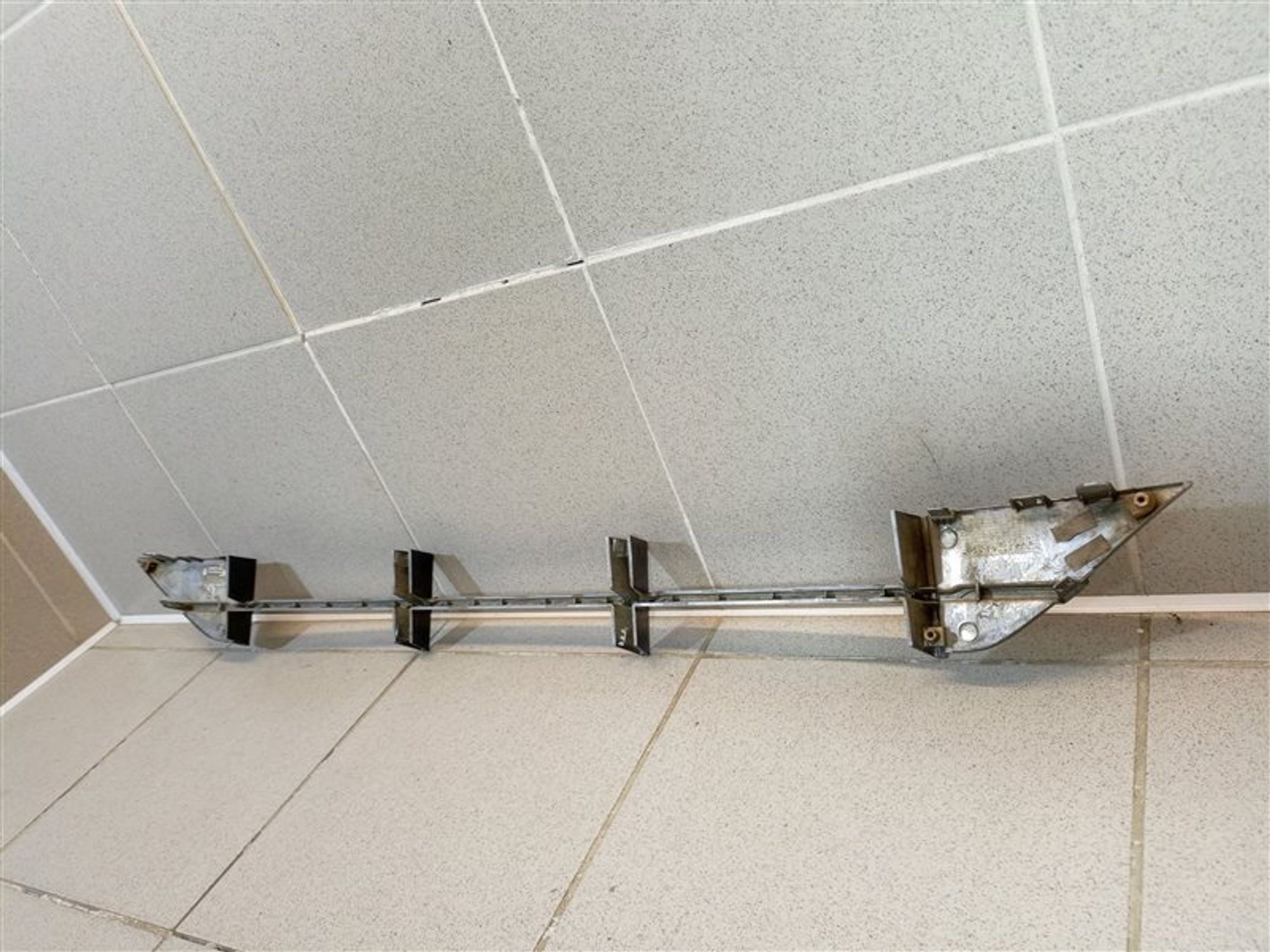 https://ycs.partsauto.market/partsauto-images/thmbs/dc0eef04b6e03176379763a38d44e994/2bce21ab60396de7e9e467924ef4790c/dc1d4c7f81aff2365333bb2ea3e4bbf0.jpg