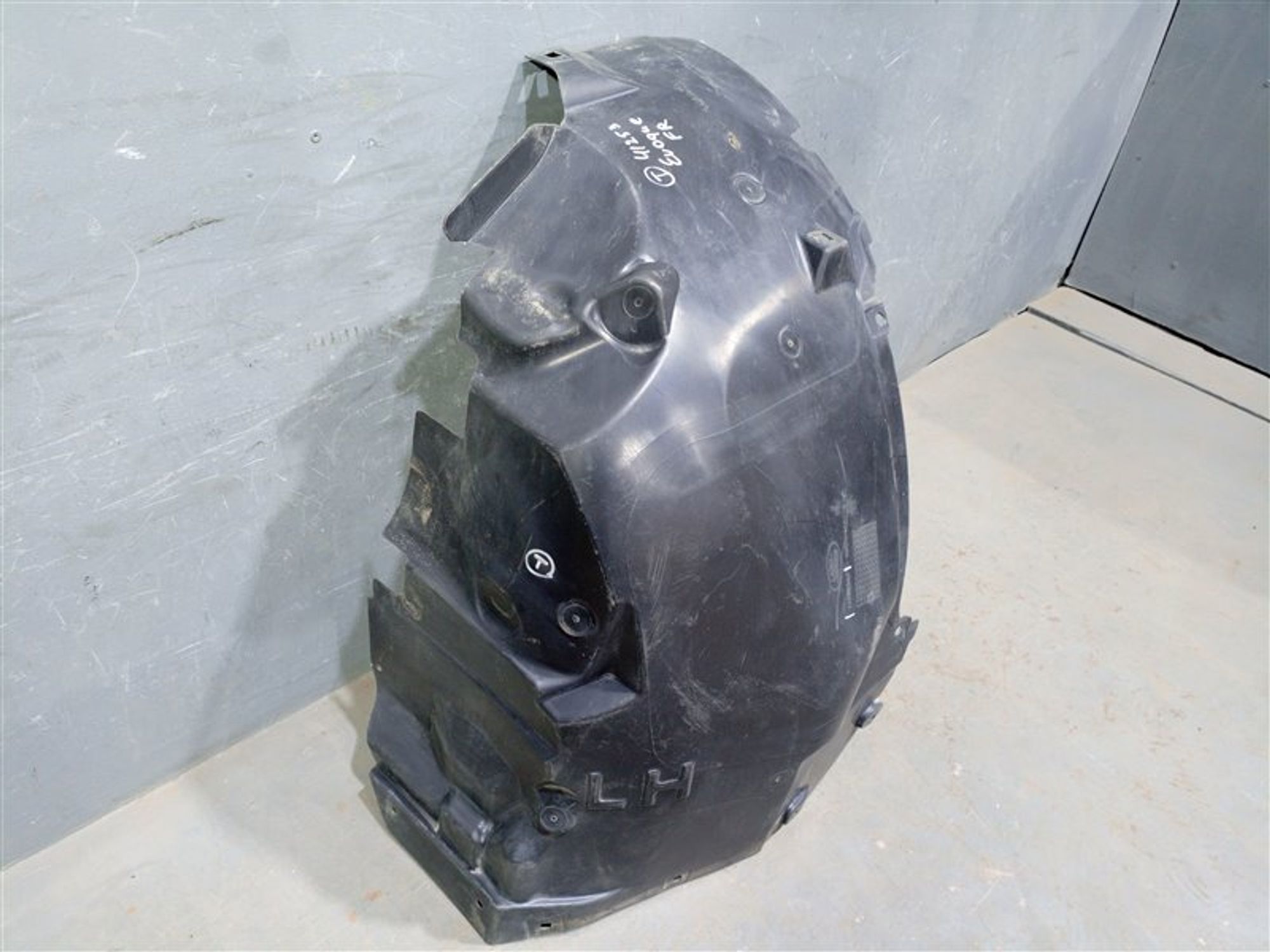 https://ycs.partsauto.market/partsauto-images/thmbs/dc0eef04b6e03176379763a38d44e994/32ee42b6293acbd33bc451163c5a10b3/df23046f98c417948de5eb047c016e6c.jpg