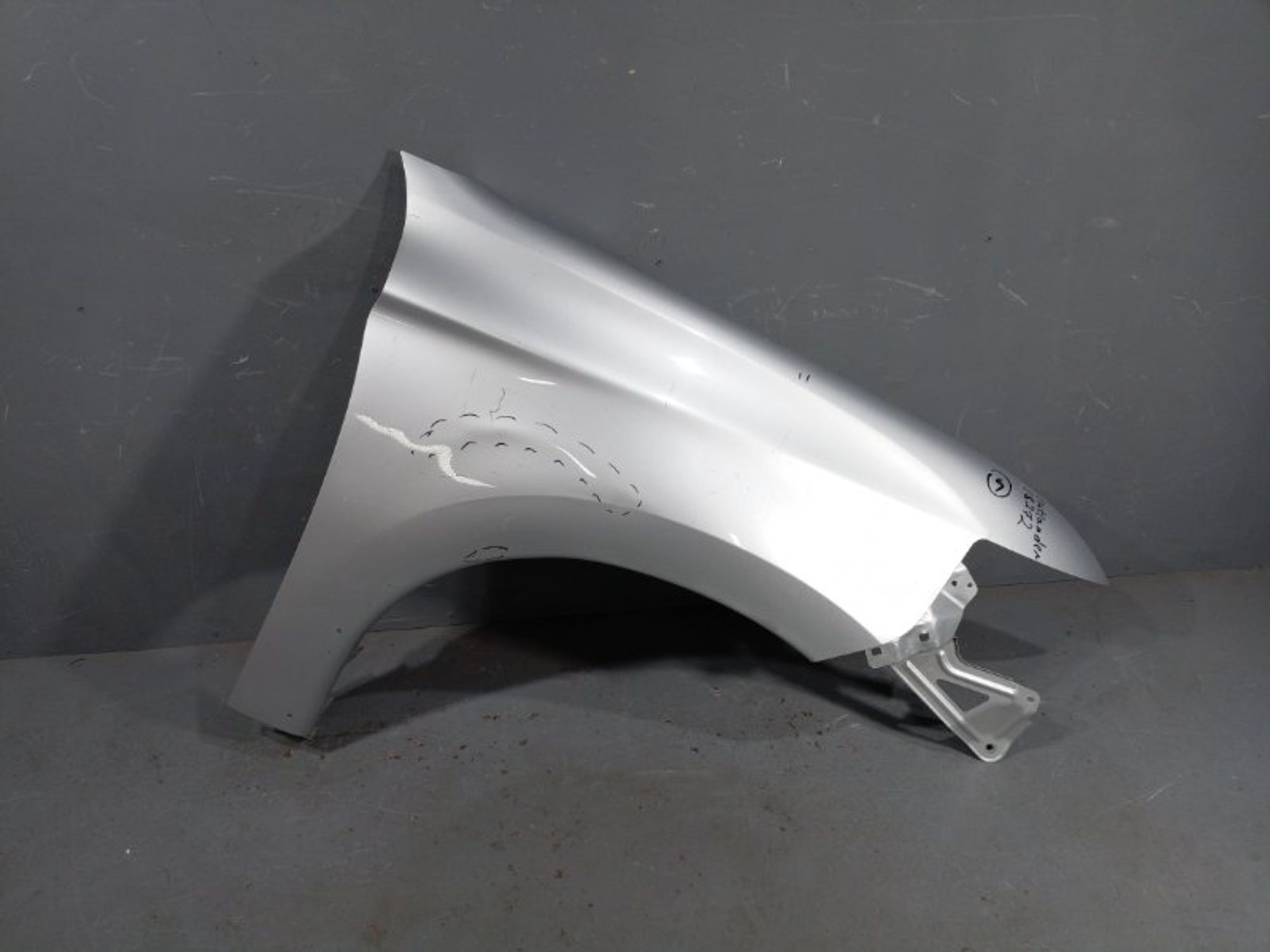 https://ycs.partsauto.market/partsauto-images/thmbs/dc0eef04b6e03176379763a38d44e994/39448b2fb45f4aab7a03778d00e793fc/cf718300ab522847b4e5885110a34943.jpg