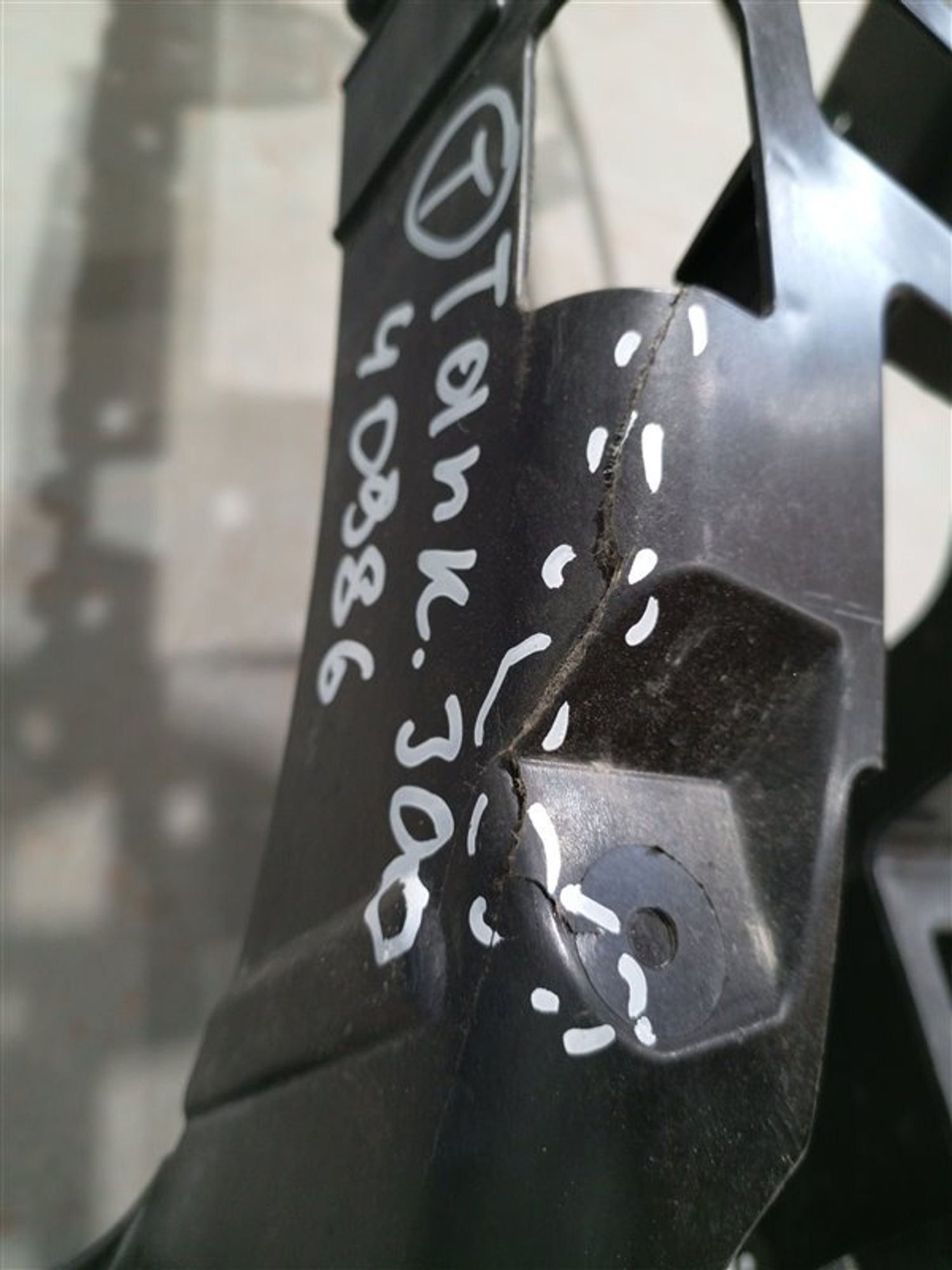 https://ycs.partsauto.market/partsauto-images/thmbs/dc0eef04b6e03176379763a38d44e994/3a88617acf85340a26eab615d64191ed/fcad2191cc7648530e0f7f5b7672598e.jpg