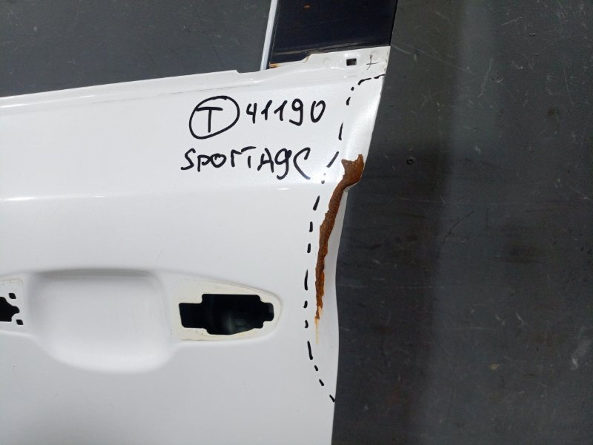 https://ycs.partsauto.market/partsauto-images/thmbs/dc0eef04b6e03176379763a38d44e994/3b817ec2d39a80f85f8d0afabb689cd5/bd9be781e71da82a78dbb5ade9395fe5.jpg
