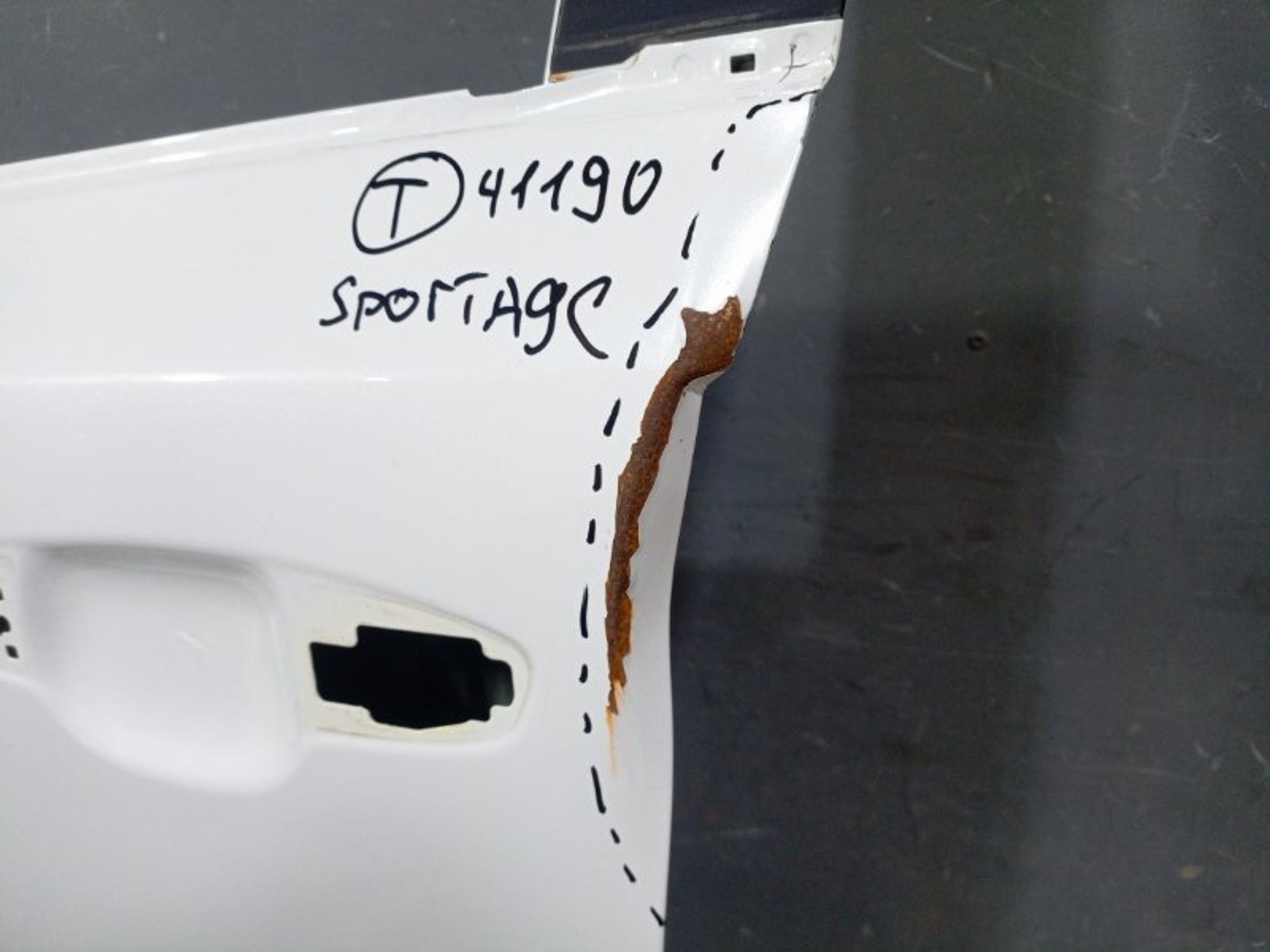 https://ycs.partsauto.market/partsauto-images/thmbs/dc0eef04b6e03176379763a38d44e994/3b817ec2d39a80f85f8d0afabb689cd5/d06a3077f9cec0fee78743d28c68e098.jpg