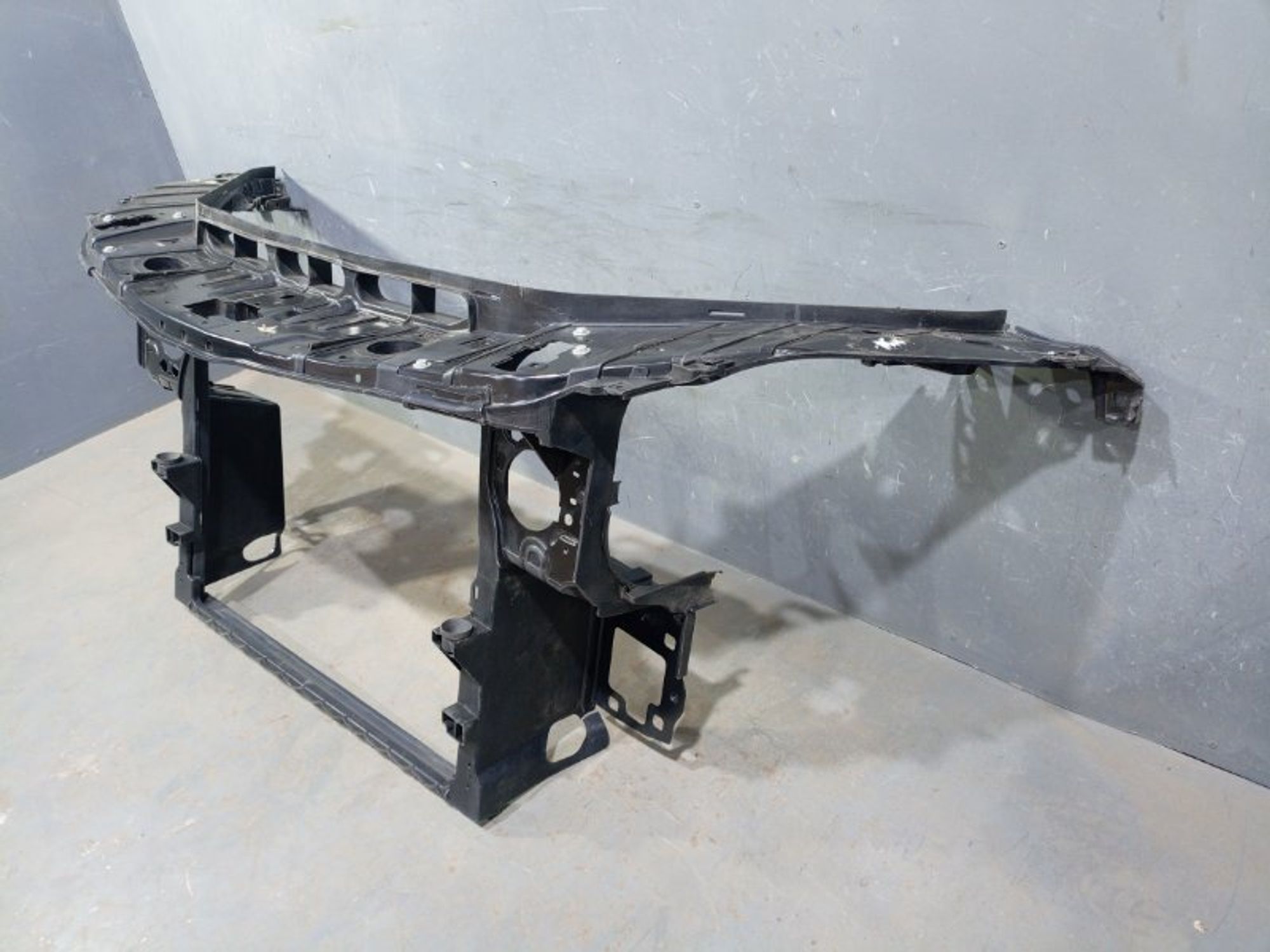 https://ycs.partsauto.market/partsauto-images/thmbs/dc0eef04b6e03176379763a38d44e994/3c6c1aa9cdeb76480be3b453b9eff675/9cc2701640573800bf966dcead5ed478.jpg
