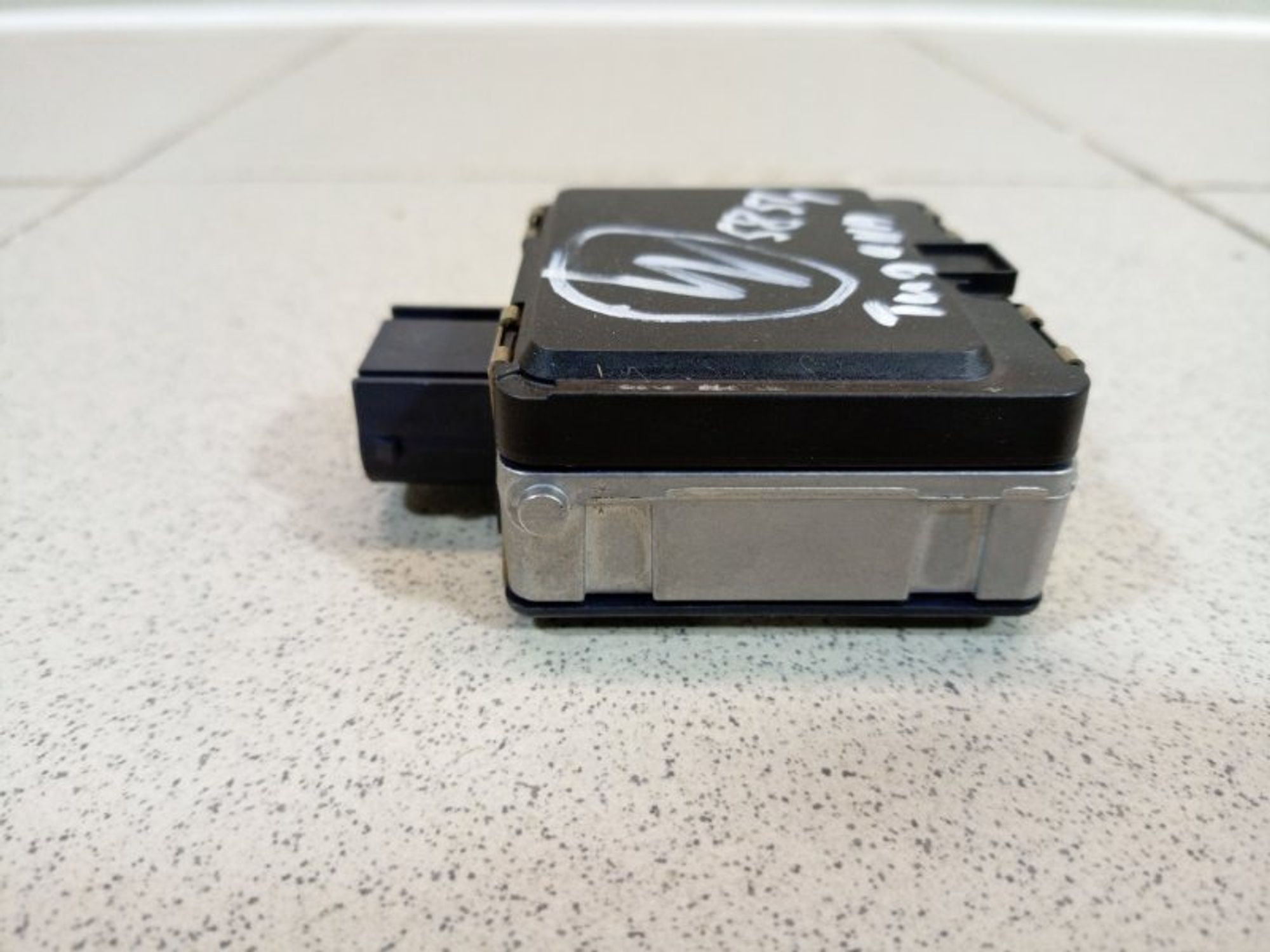 https://ycs.partsauto.market/partsauto-images/thmbs/dc0eef04b6e03176379763a38d44e994/3cc1bd07c217fa0330ca7600255fe71c/21bafa15379902b57b98fdaea9da95b8.jpg