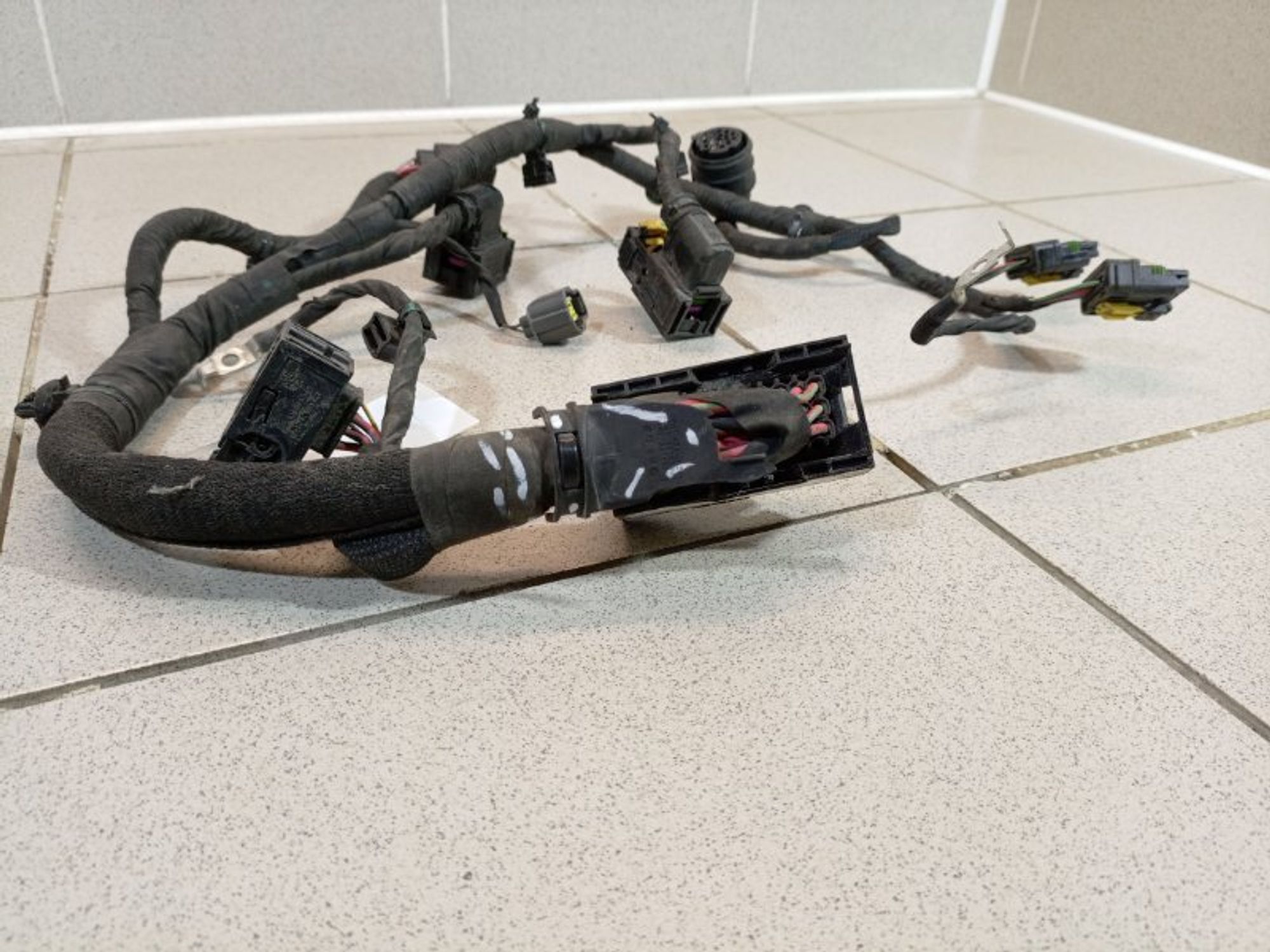 https://ycs.partsauto.market/partsauto-images/thmbs/dc0eef04b6e03176379763a38d44e994/3d57fb0473280d1d7241ca8caef75b8e/383205bd4dde1b22bfac9ca47060e11f.jpg
