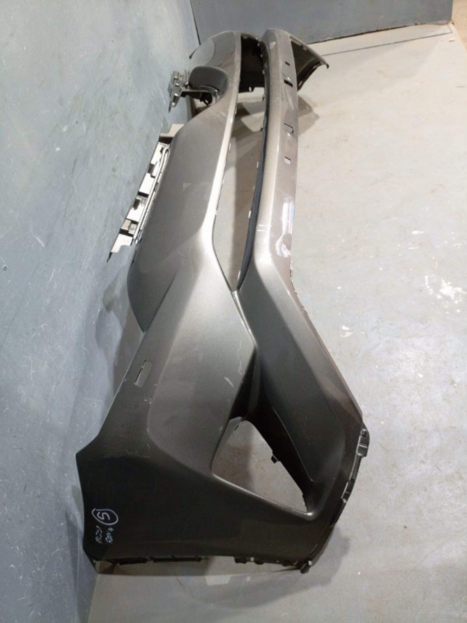https://ycs.partsauto.market/partsauto-images/thmbs/dc0eef04b6e03176379763a38d44e994/3e21cb8644fc489bb8ca86cd01158634/8a7c06a6c78199bef70d1009babec738.jpg