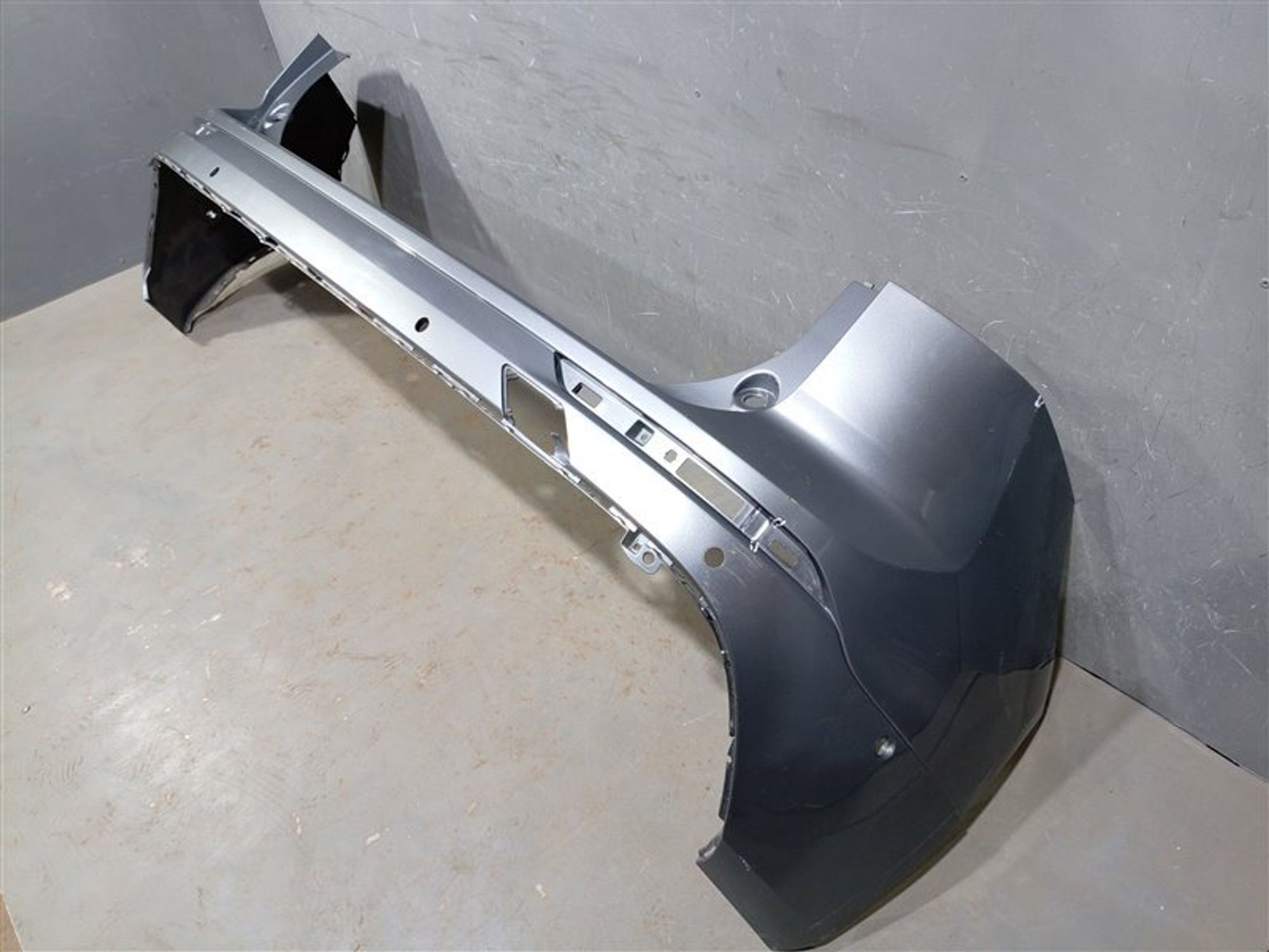 https://ycs.partsauto.market/partsauto-images/thmbs/dc0eef04b6e03176379763a38d44e994/47ebbb8fe89eda4b25aa65838421a836/b823d18988666945f5feea81d8fc6339.jpg