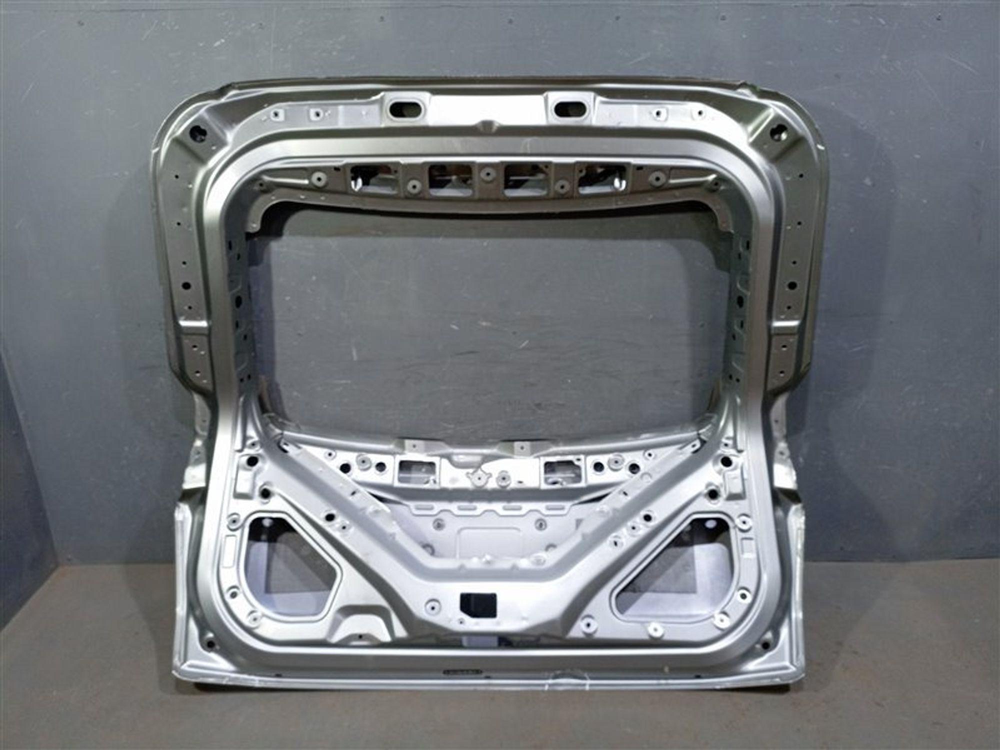 https://ycs.partsauto.market/partsauto-images/thmbs/dc0eef04b6e03176379763a38d44e994/4a2cd33f1e333f9311b29e40767930ae/062ee046d2e64f39842195535a68a286.jpg