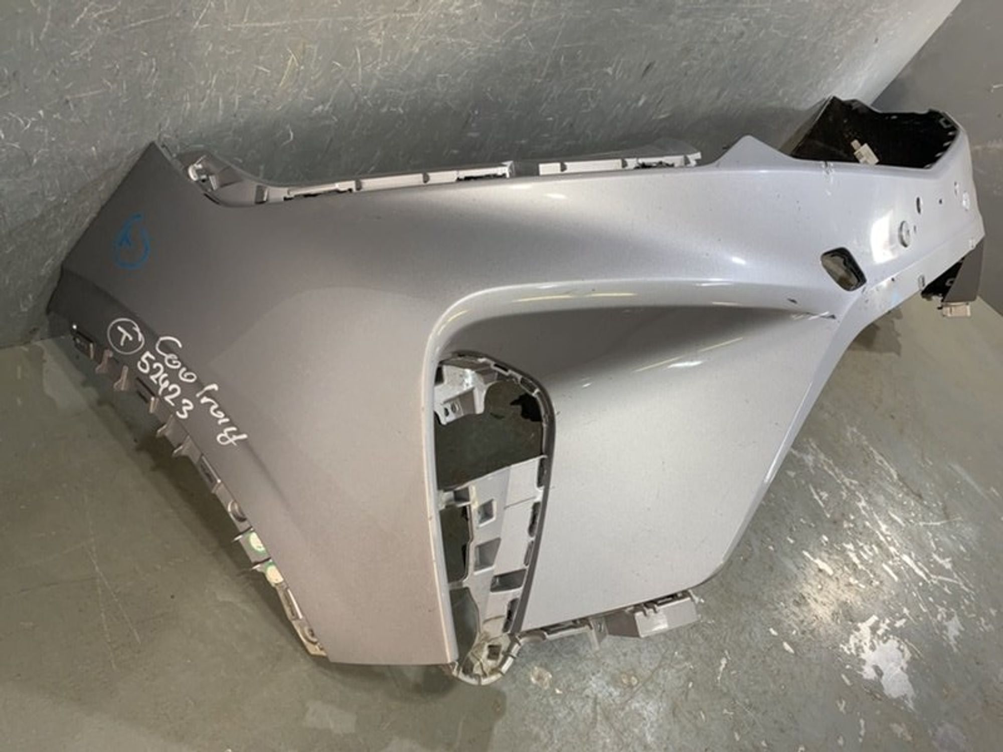 https://ycs.partsauto.market/partsauto-images/thmbs/dc0eef04b6e03176379763a38d44e994/4c7467973bfb945e47d036bb730c92cd/0fa8e4f11761b2b4a3ab5007d7409798.jpg