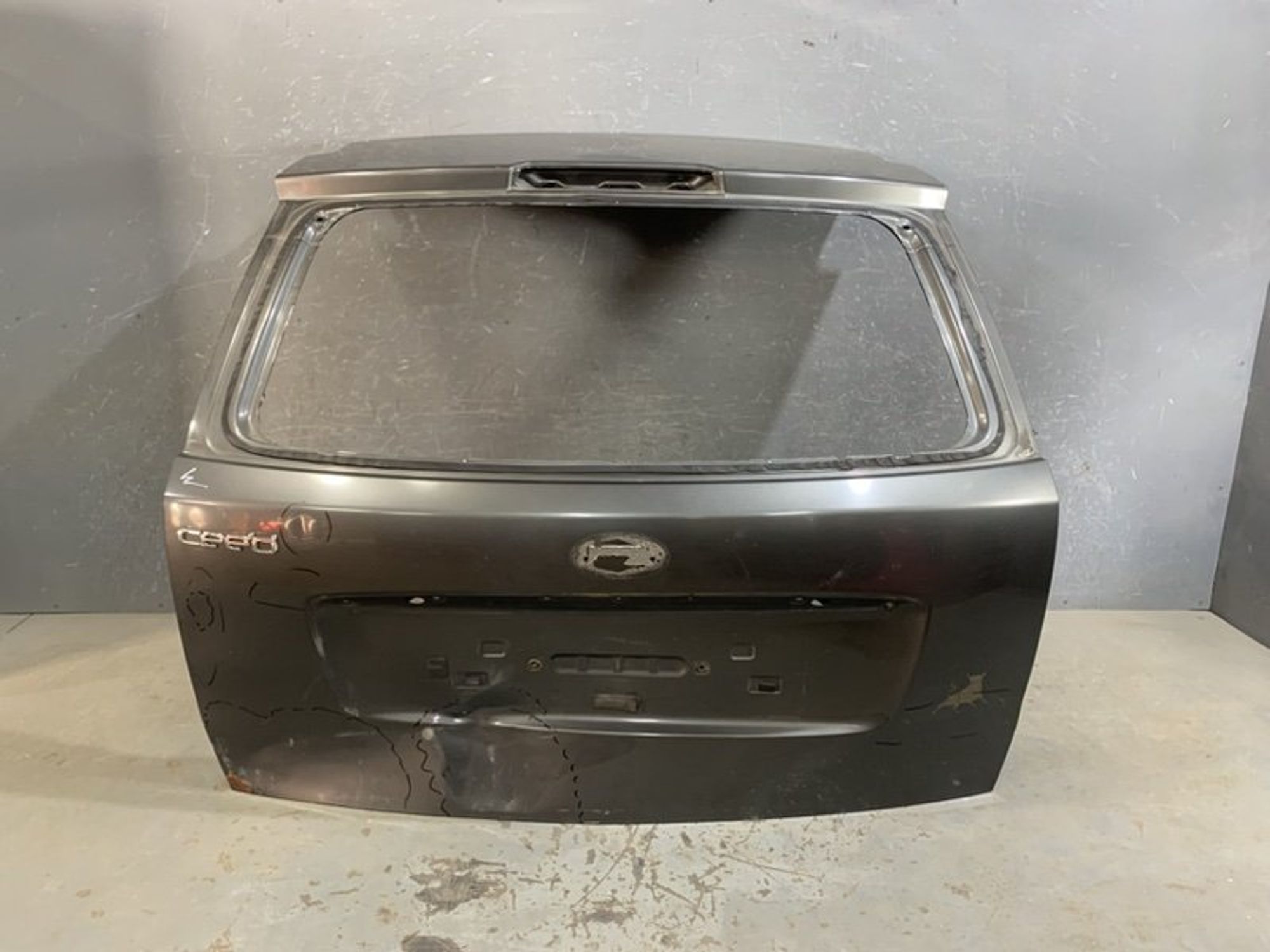 https://ycs.partsauto.market/partsauto-images/thmbs/dc0eef04b6e03176379763a38d44e994/4dca2fde1bd75de721c4fefbc569d7d5/df63371dec75bc5c5deb7e17f4efb3e5.jpg