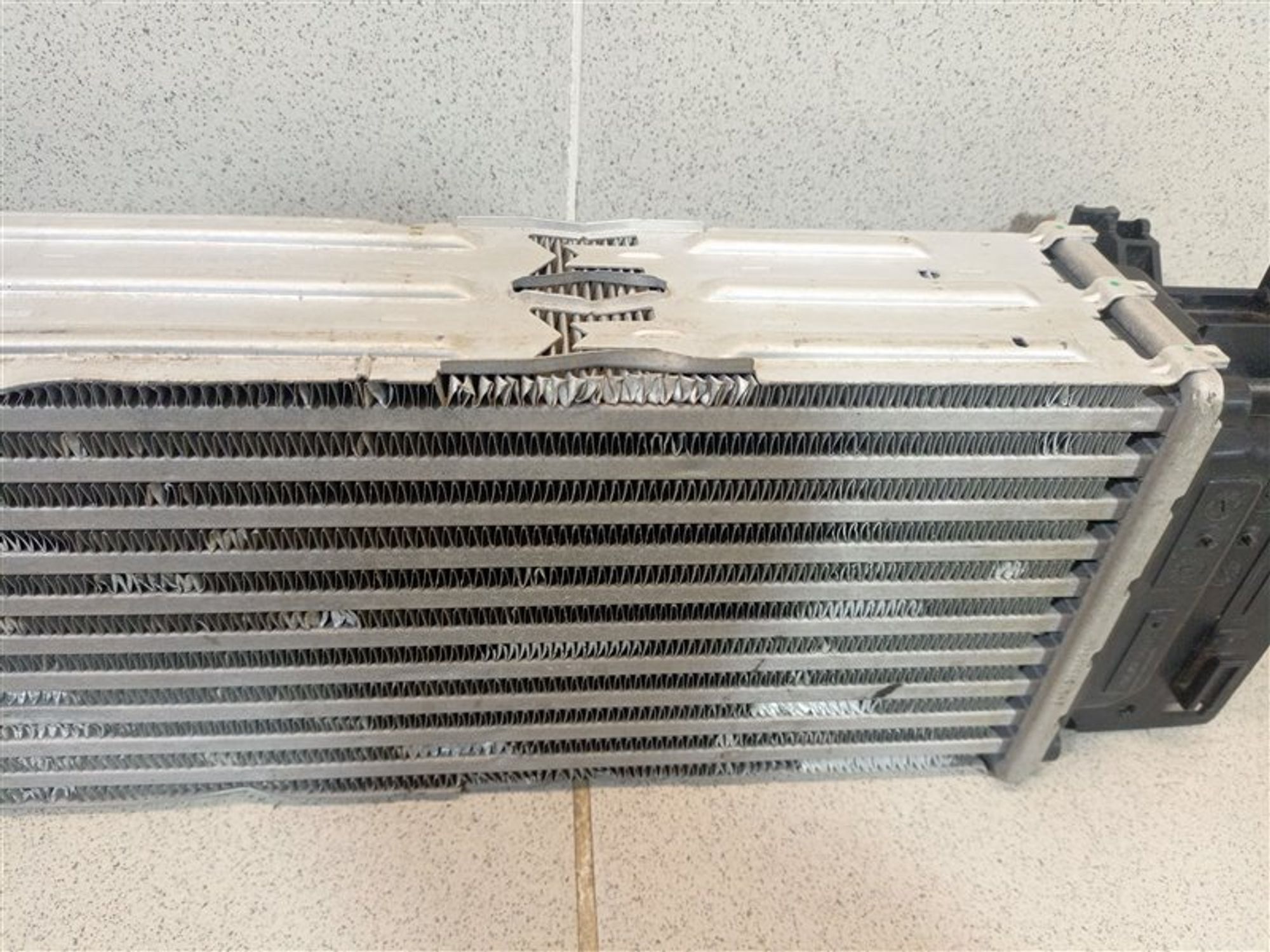 https://ycs.partsauto.market/partsauto-images/thmbs/dc0eef04b6e03176379763a38d44e994/5bc5c7a19cd991b96afe02fd1871eb4f/2ed9e2ee2cd29497db3fcec738763036.jpg