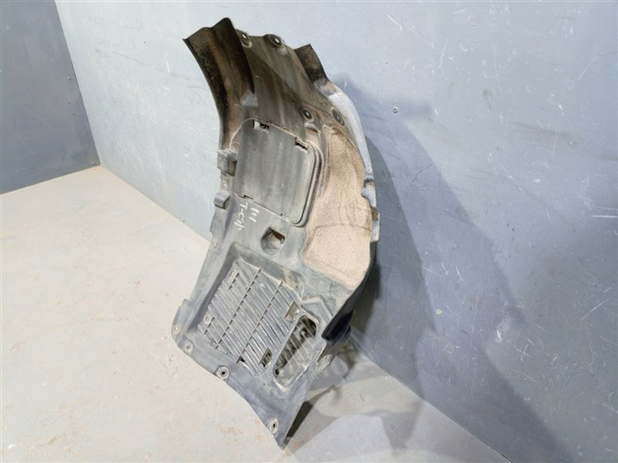 https://ycs.partsauto.market/partsauto-images/thmbs/dc0eef04b6e03176379763a38d44e994/5c8b5cd144b272b7eb2cc8319b3e3881/9200f030eca10ab6774b7fe5ba38c1bb.jpg